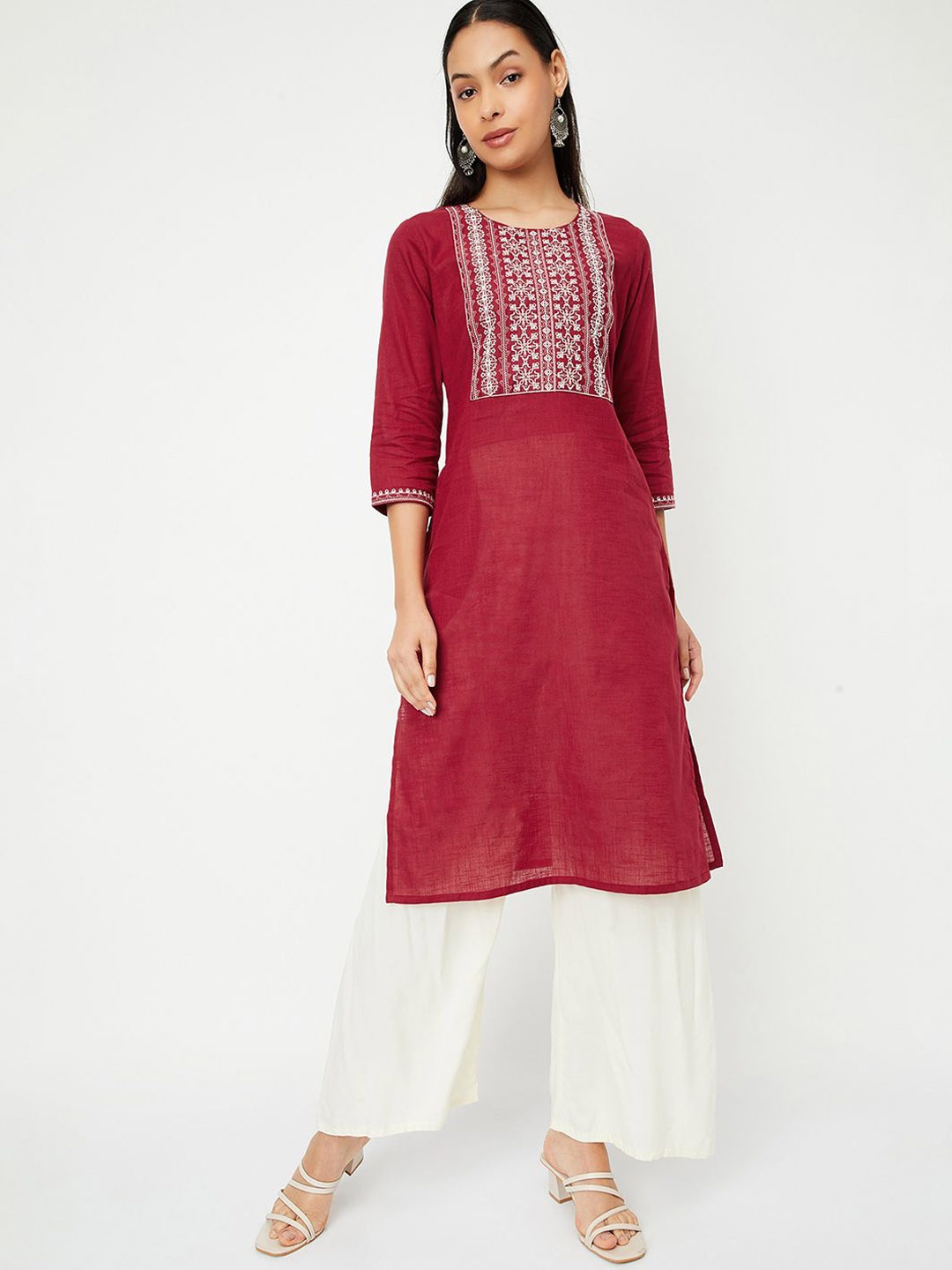 

max Floral Yoke Design Three Quarter Thread Work Sleeves Straight Kurta, Red