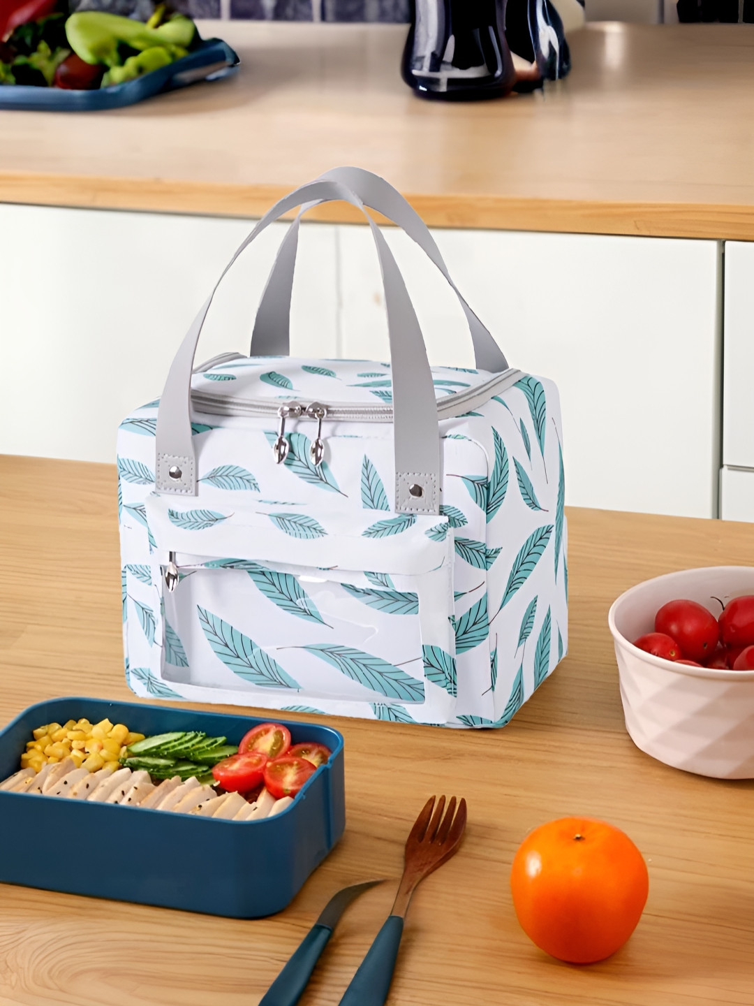 

UMAI Other Prints Insulated Lunch bag Travel Accessory, White