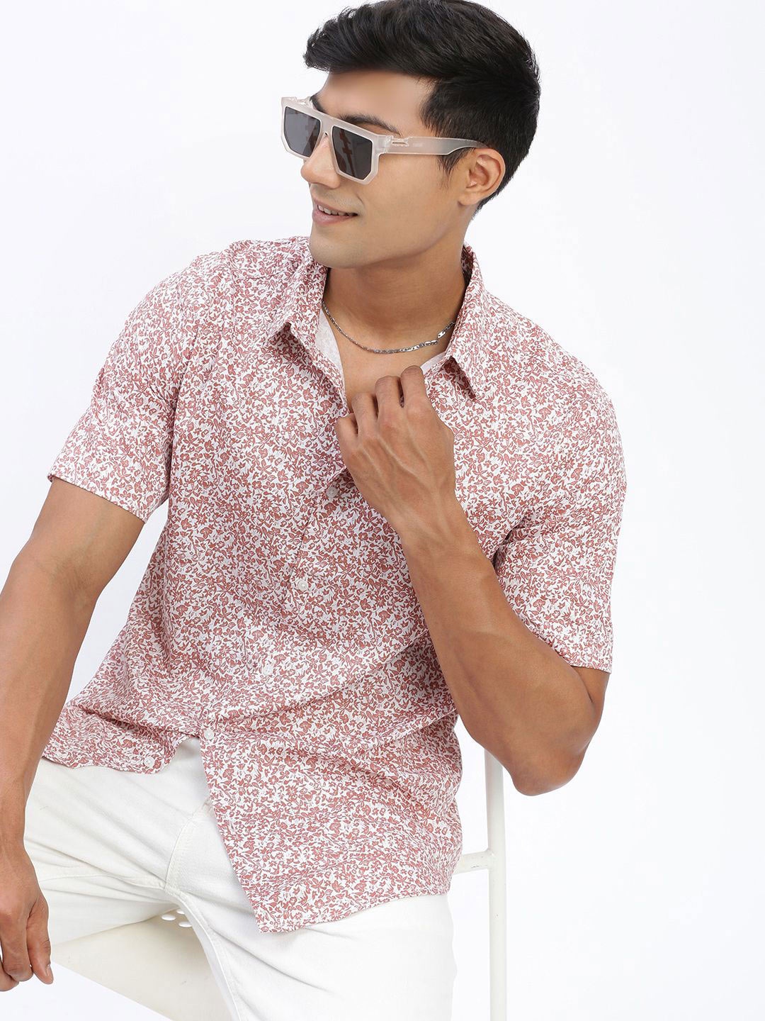 

SHOWOFF Men Standard Spread Collar Floral Printed Cotton Casual Shirt, Mauve