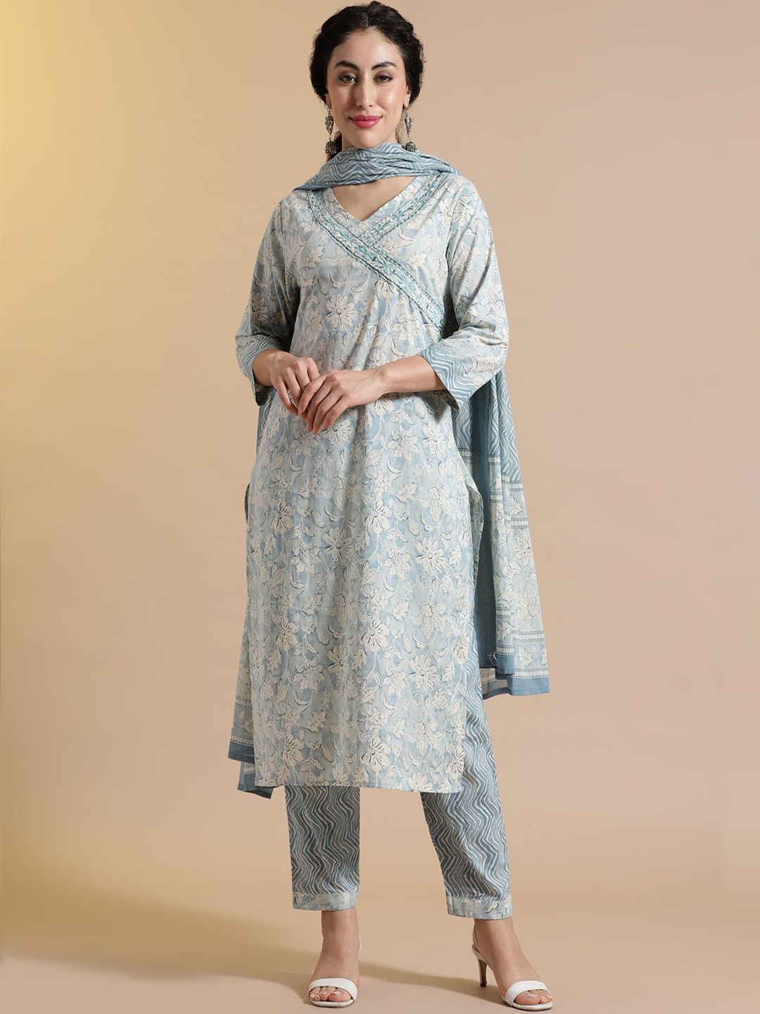 

Anouk Floral Embroidered Thread Work Pure Cotton Straight Kurta with Trousers & Dupatta, Blue