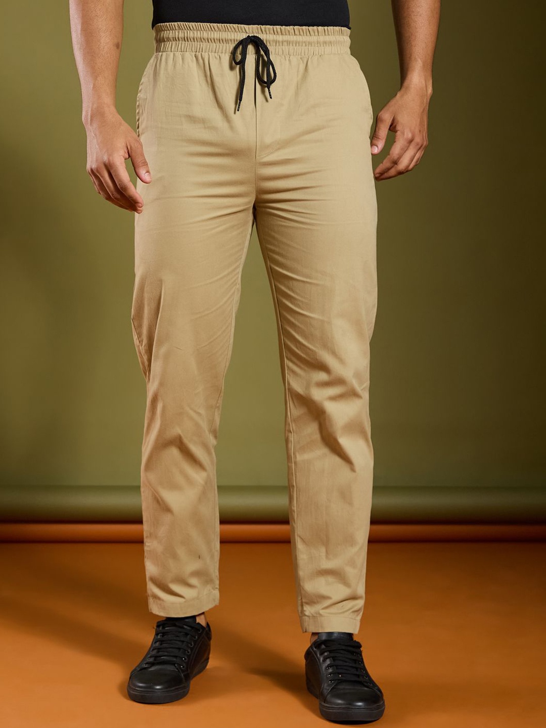 

AAHWAN Men Casual Loose Fit High-Rise Solid Casual Trousers, Khaki