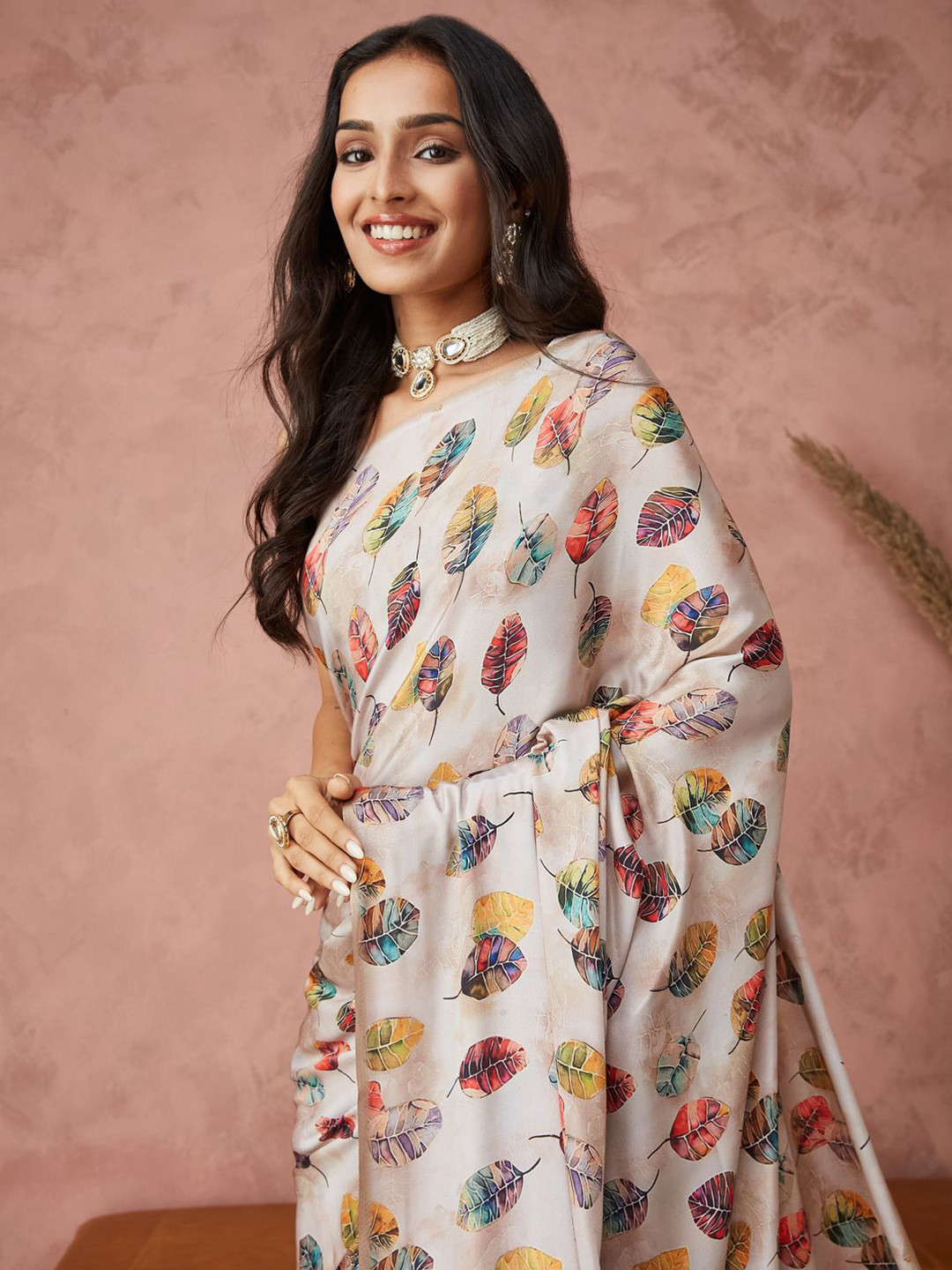 

RACHNA Batik Pure Crepe Saree, Cream
