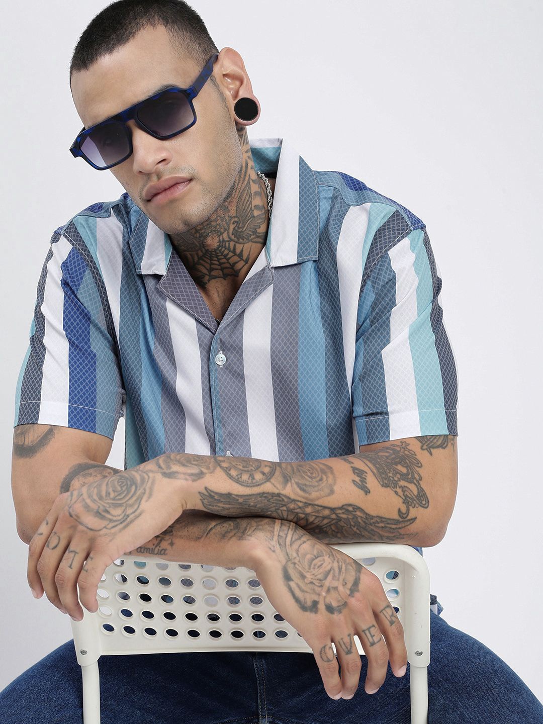 

SHOWOFF Men Comfort Cuban Collar Vertical Striped Cotton Casual Shirt, Blue