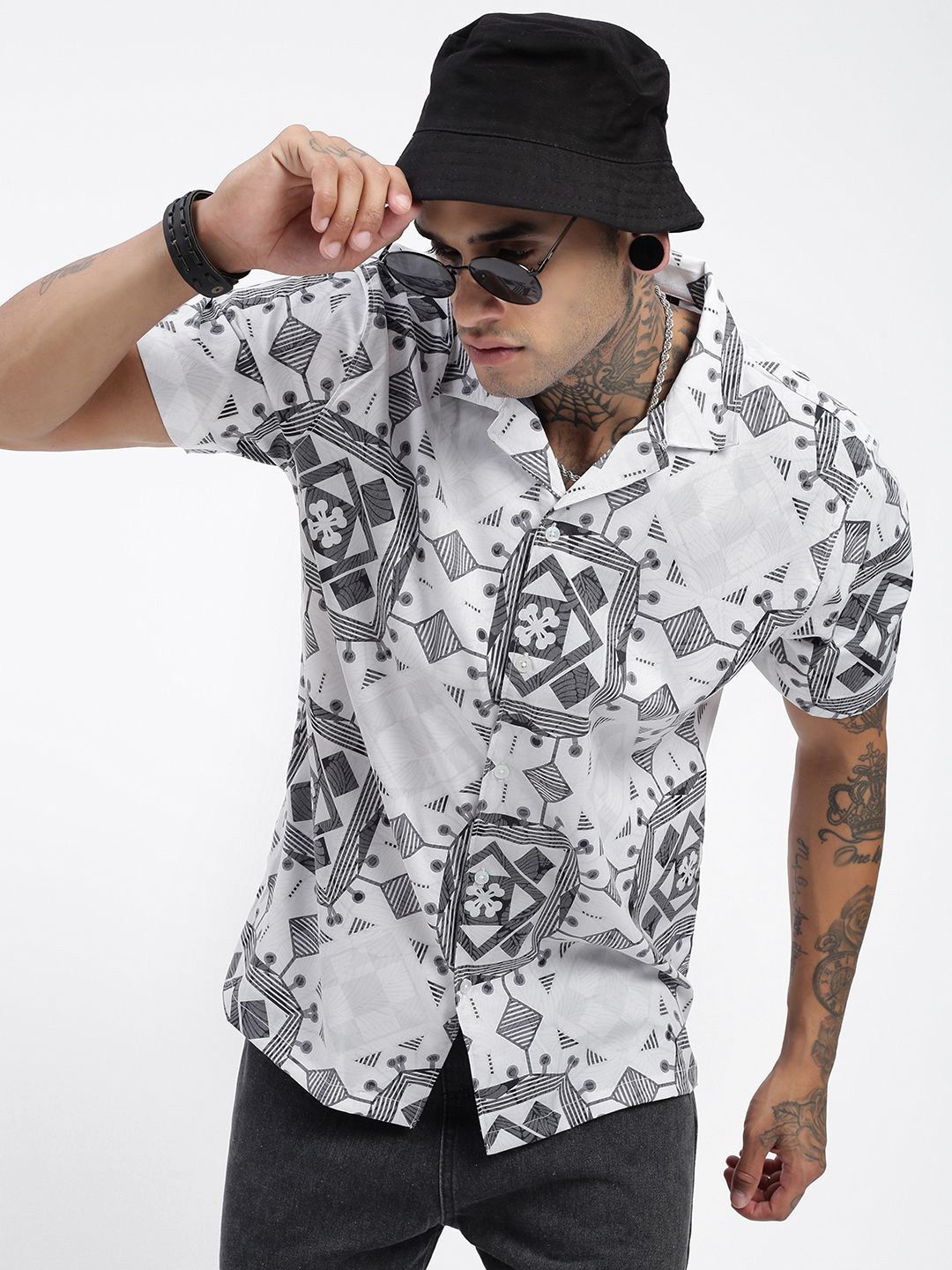 

SHOWOFF Men Comfort Cuban Collar Geometric Printed Cotton Casual Shirt, White