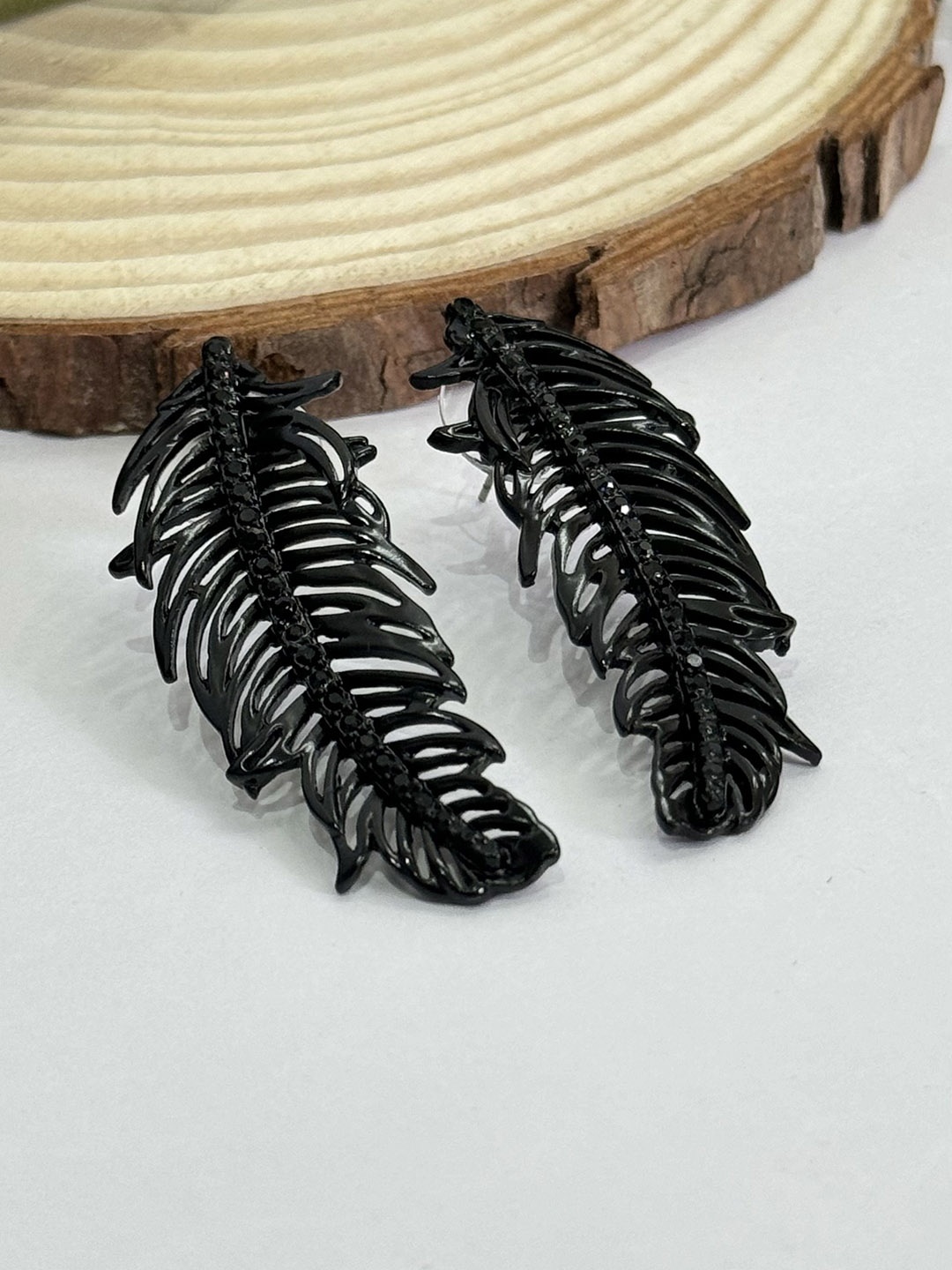 

The Jewellery Tale Triangular Studs Earrings, Black