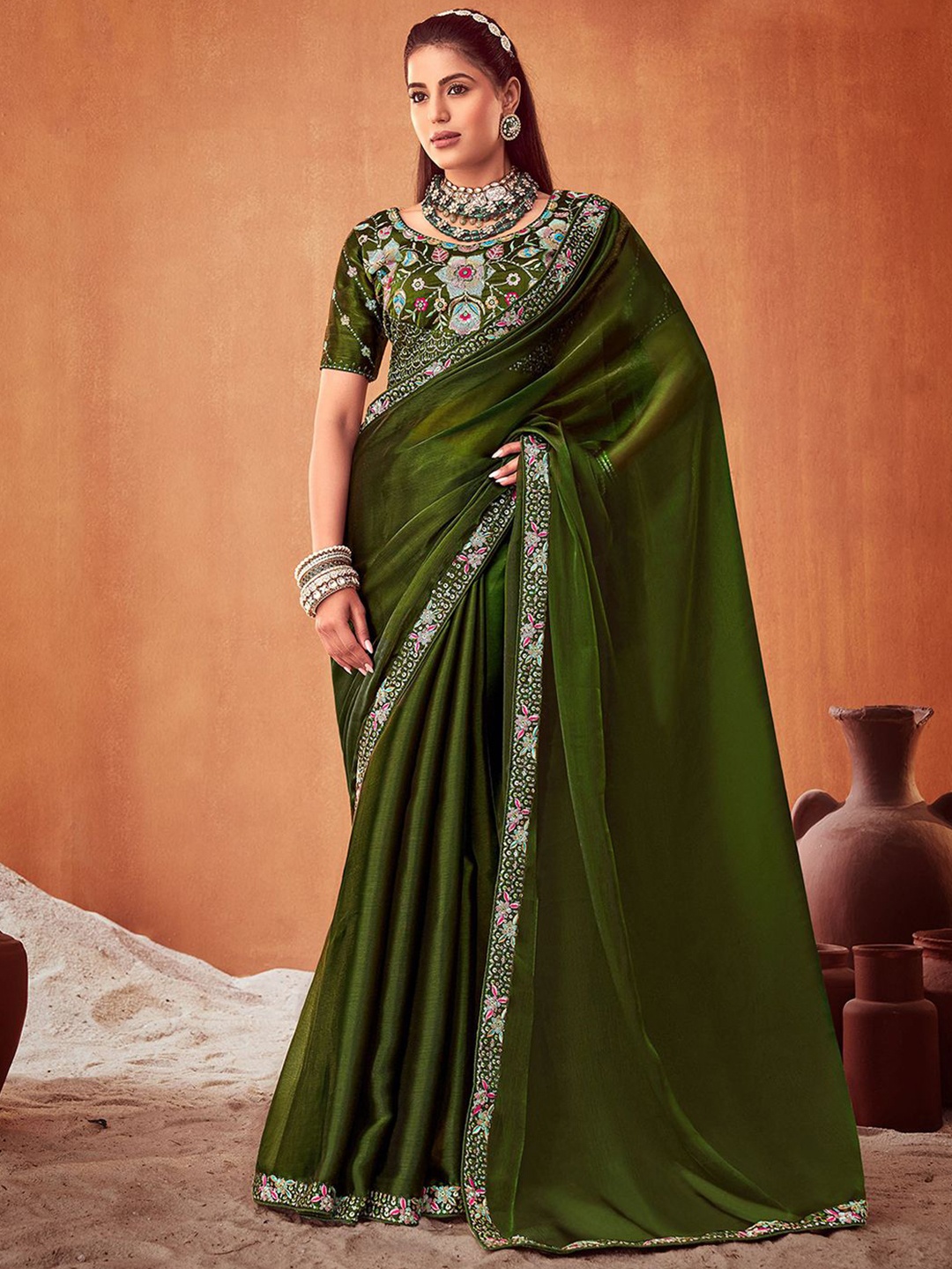 

SANSKAR Embroidered Saree, Green