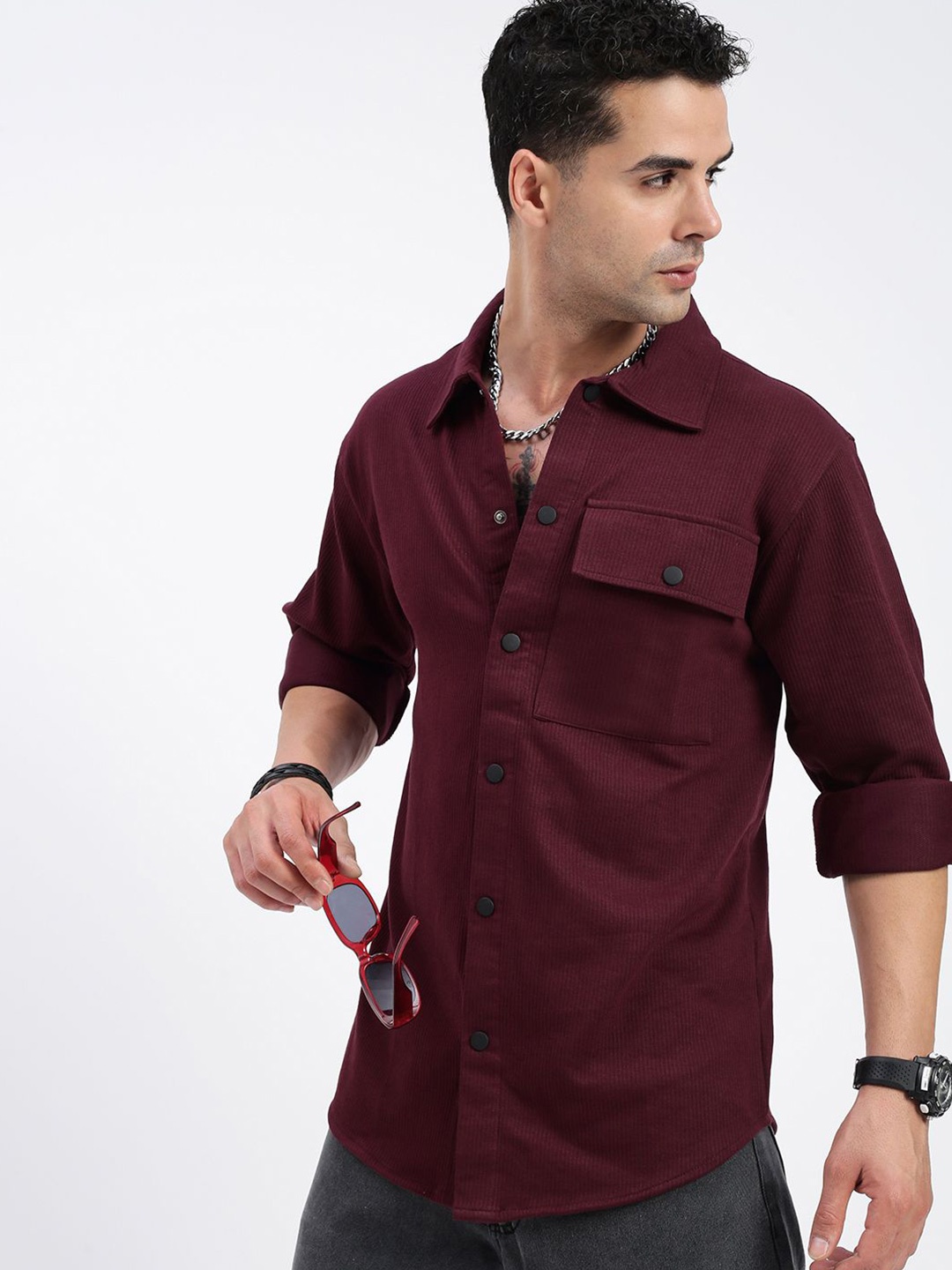 

SHOWOFF Men Standard Spread Collar Textured Cotton Casual Shirt, Maroon