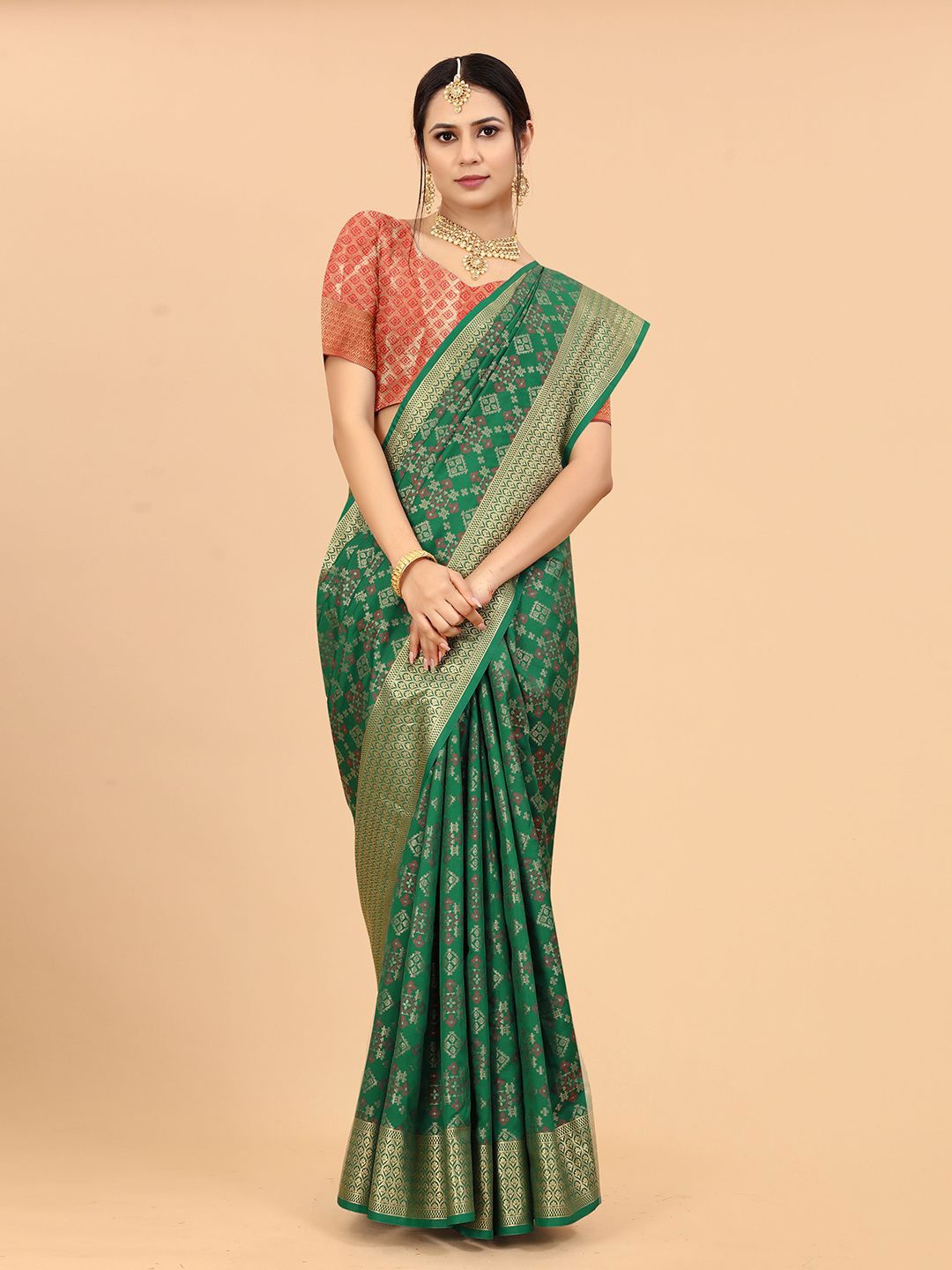 

JUST FASHION Woven Design Zari Patola Saree, Green