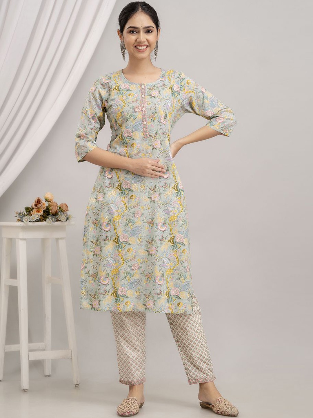 

Dastkar Floral Printed Pure Cotton Straight Kurta with Trousers, Green