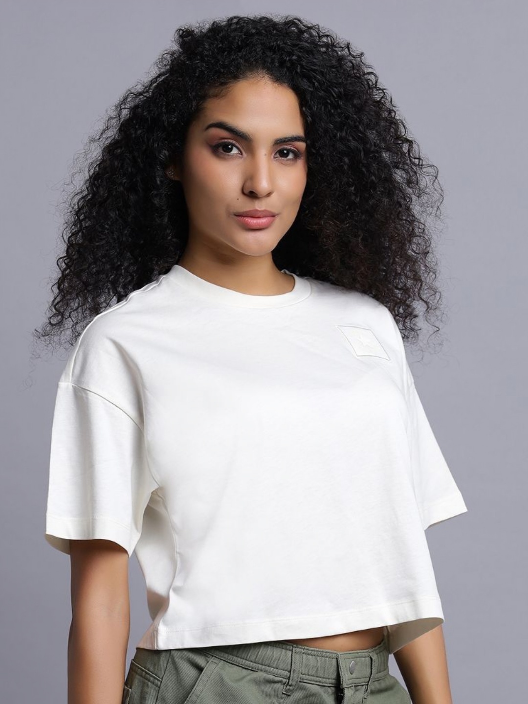 

Converse Women Chuck Taylor Embro Boxy T-shirt, White