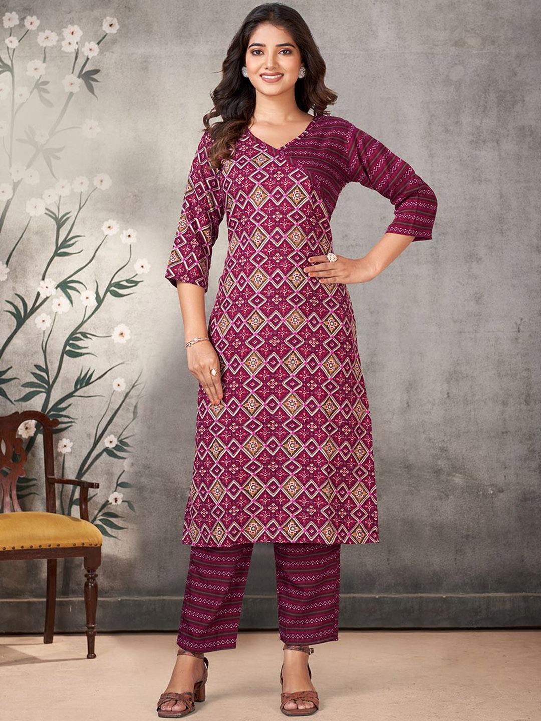 

KALINI Ethnic Motifs Printed Straight Kurta With Palazzos, Maroon