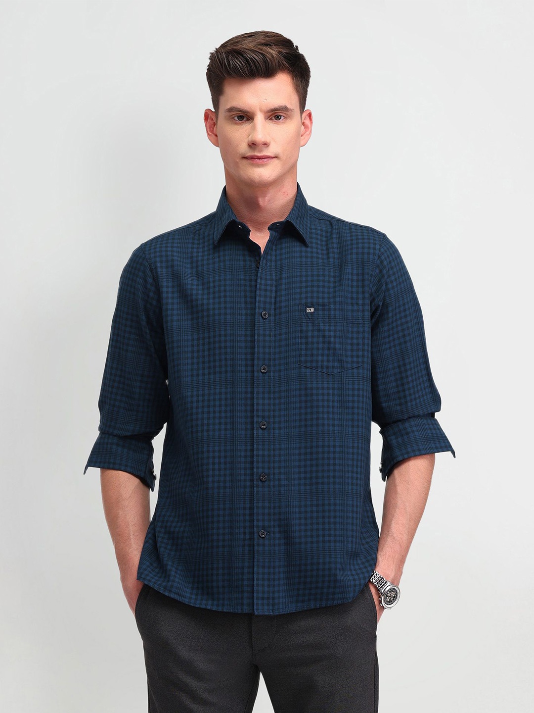 

Arrow Sport Men Classic Opaque Checked Casual Shirt, Navy blue