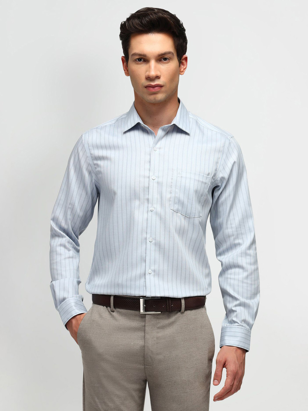 

Arrow Men Manhattan Spread Collar Vertical Striped Cotton Slim Fit Formal Shirt, Grey