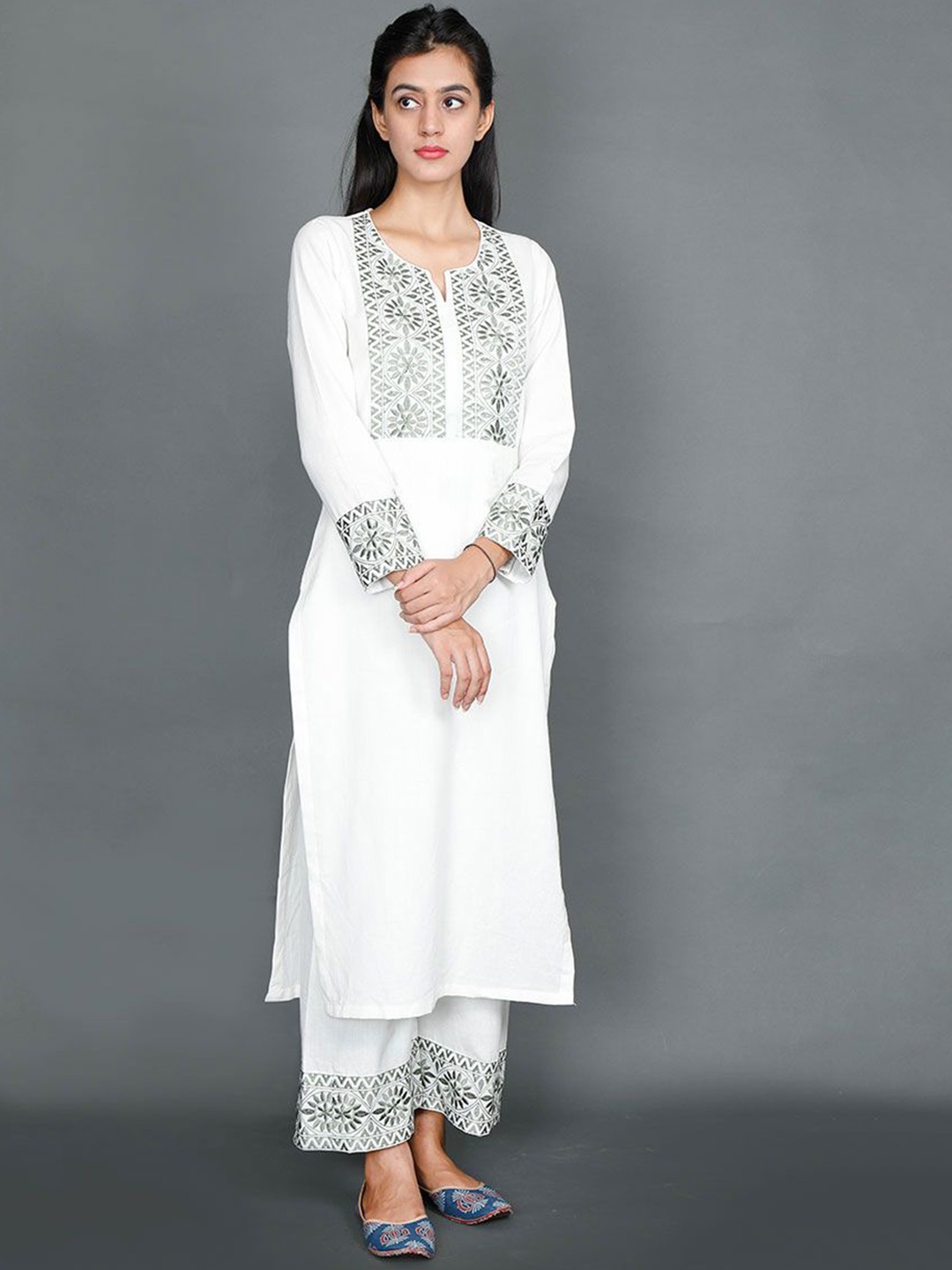 

TJORI Geometric Embroidered Thread Work Cotton Straight Kurta, White