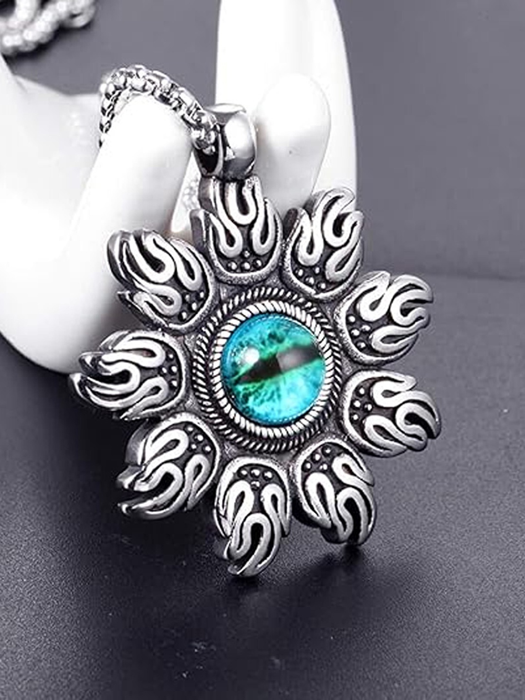 

Heer Collection Silver-Plated Contemporary Pendants with Chains