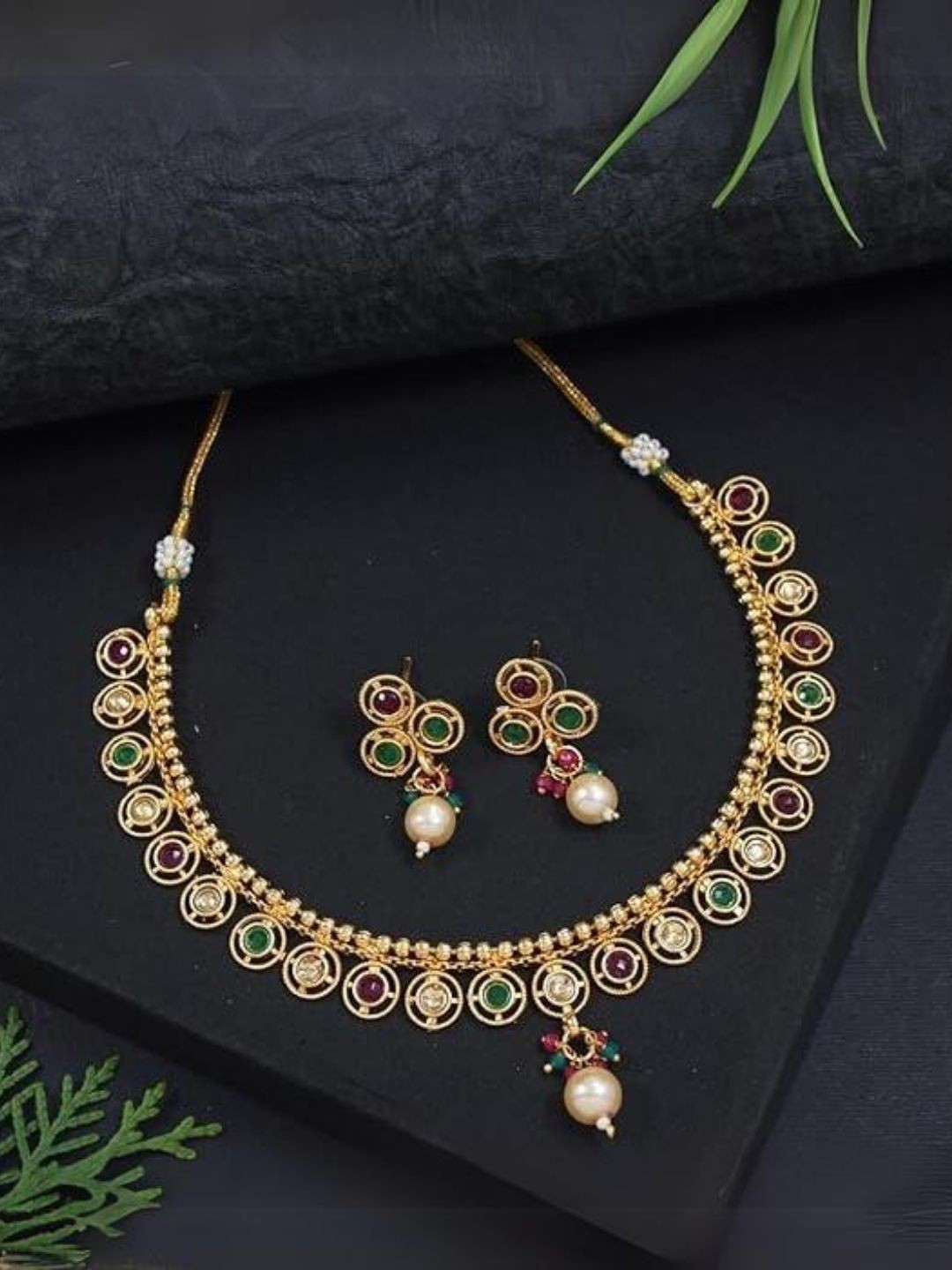 

I Jewels Gold-Plated Stone-Studded & Beaded Necklace and Earrings
