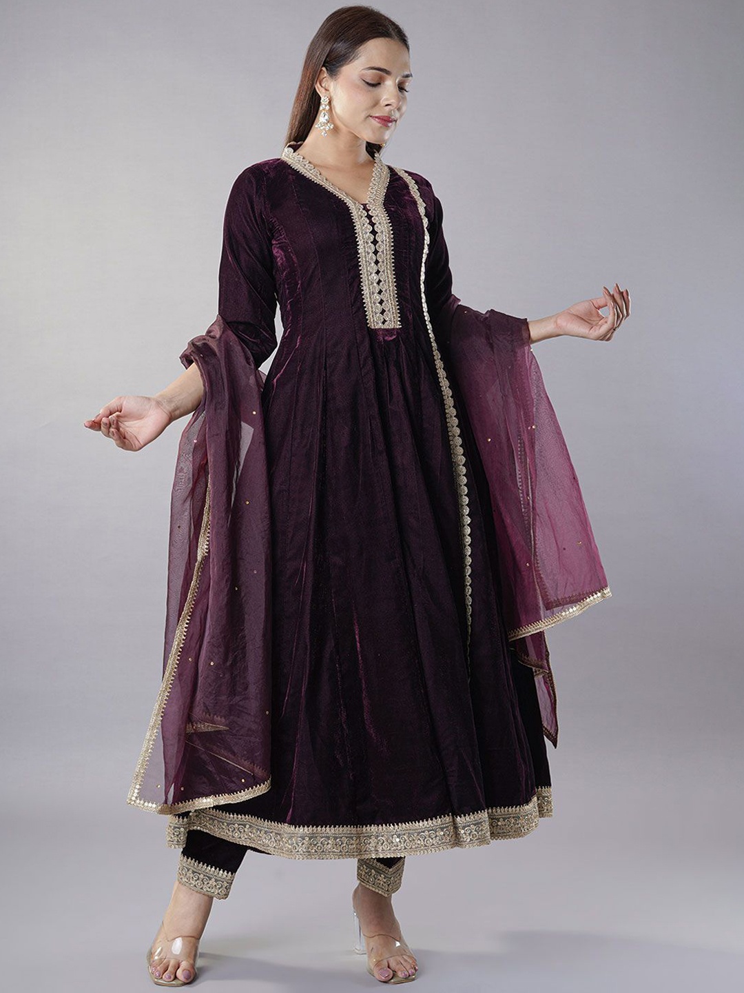 

Utsav Fashion Floral Yoke Design Sequinned Velvet Anarkali Kurta with Trousers & Dupatta, Purple