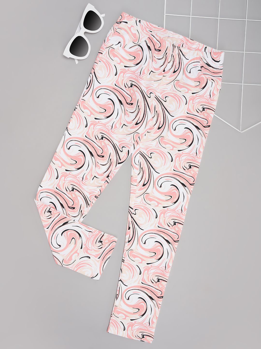 

Pantaloons Junior Girls Printed Slim-Fit Mid-Rise Track Pants, White