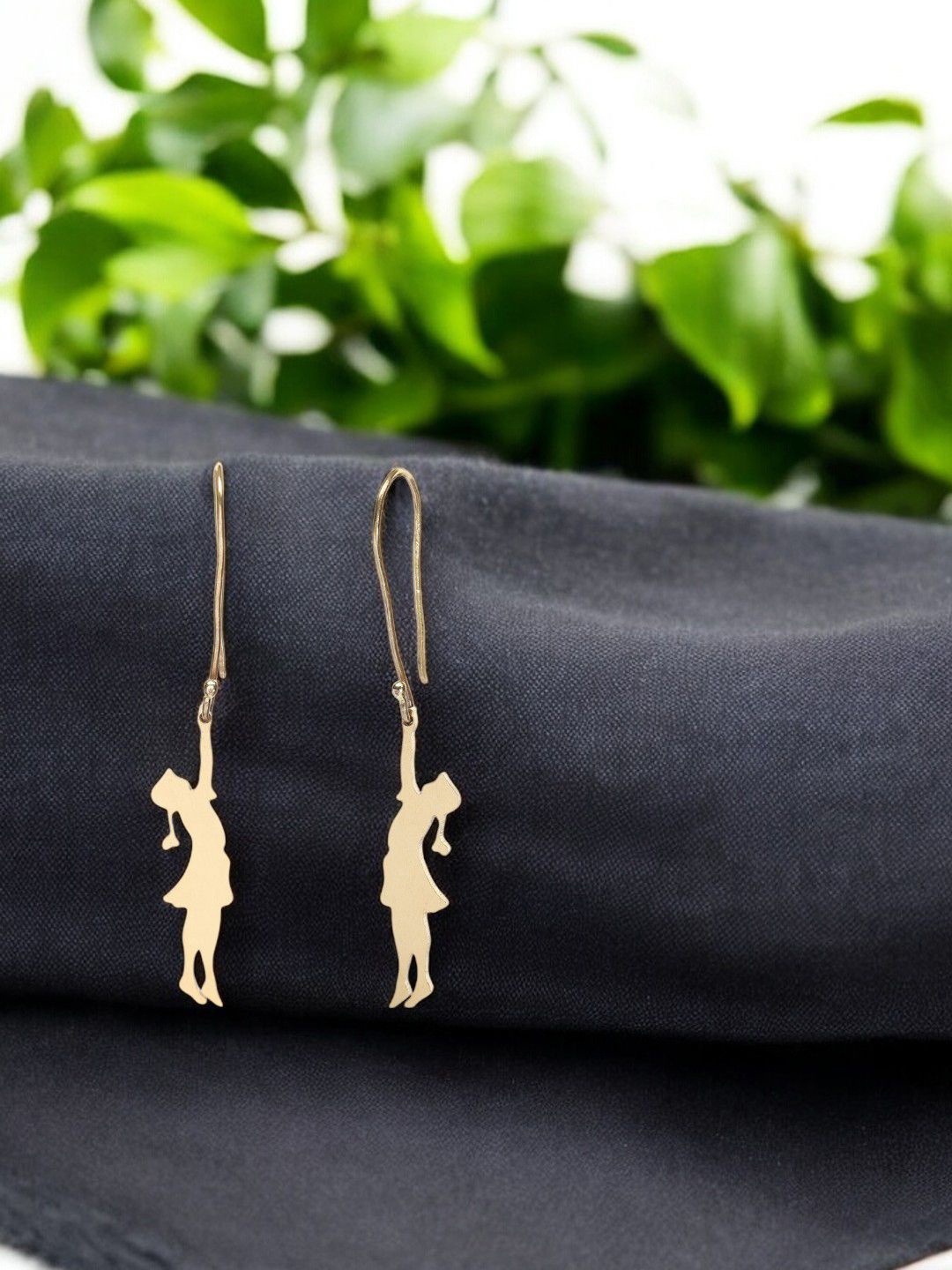 

Goldnera Contemporary Drop Earrings, Gold