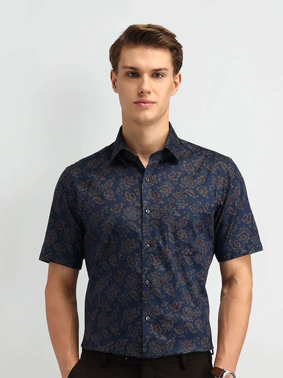 

Arrow Men Classic Spread Collar Floral Printed Cotton Casual Shirt, Navy blue