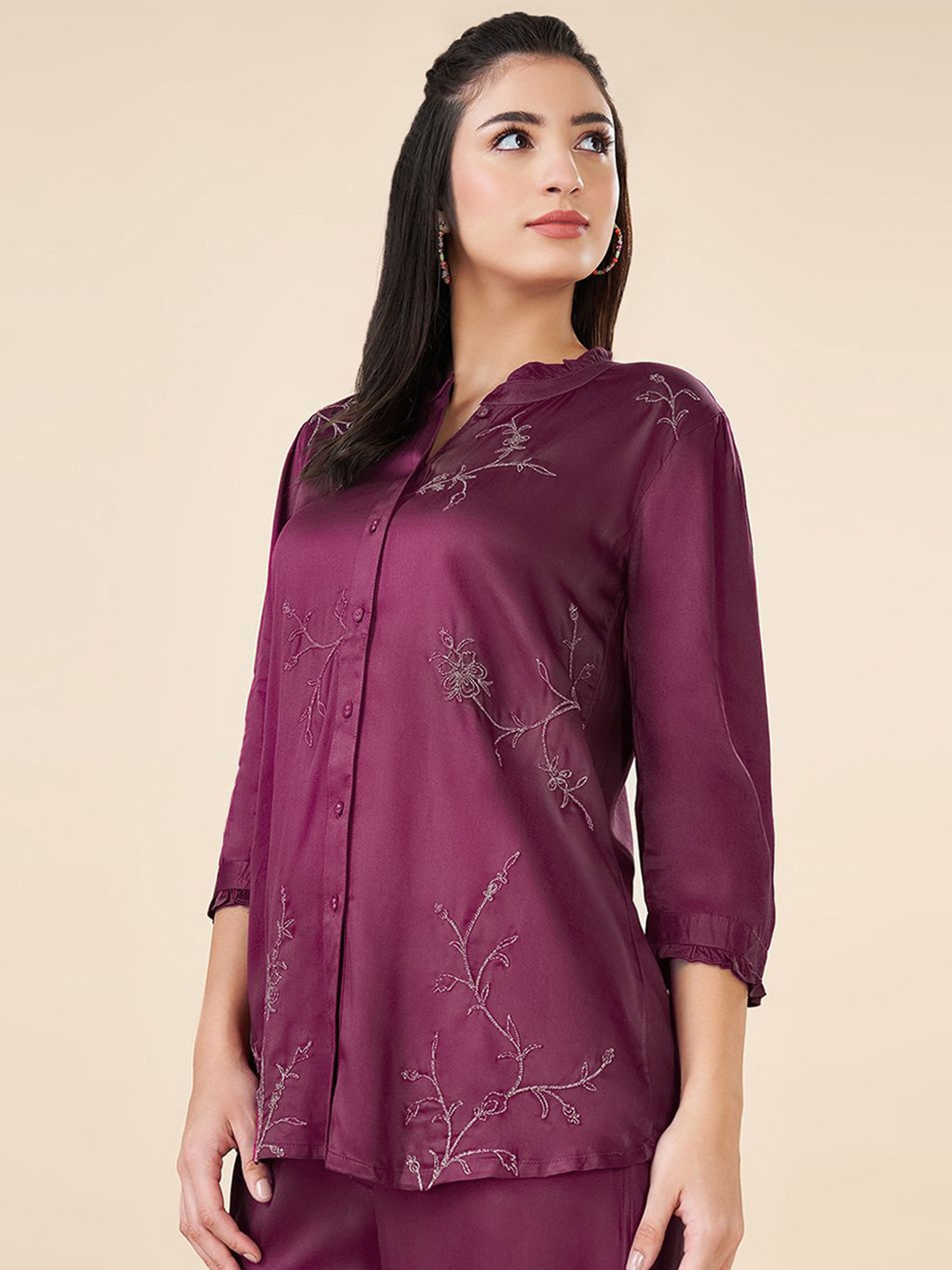 

AKKRITI BY PANTALOONS Women Embroidered Mandarin Collar Tunic, Purple