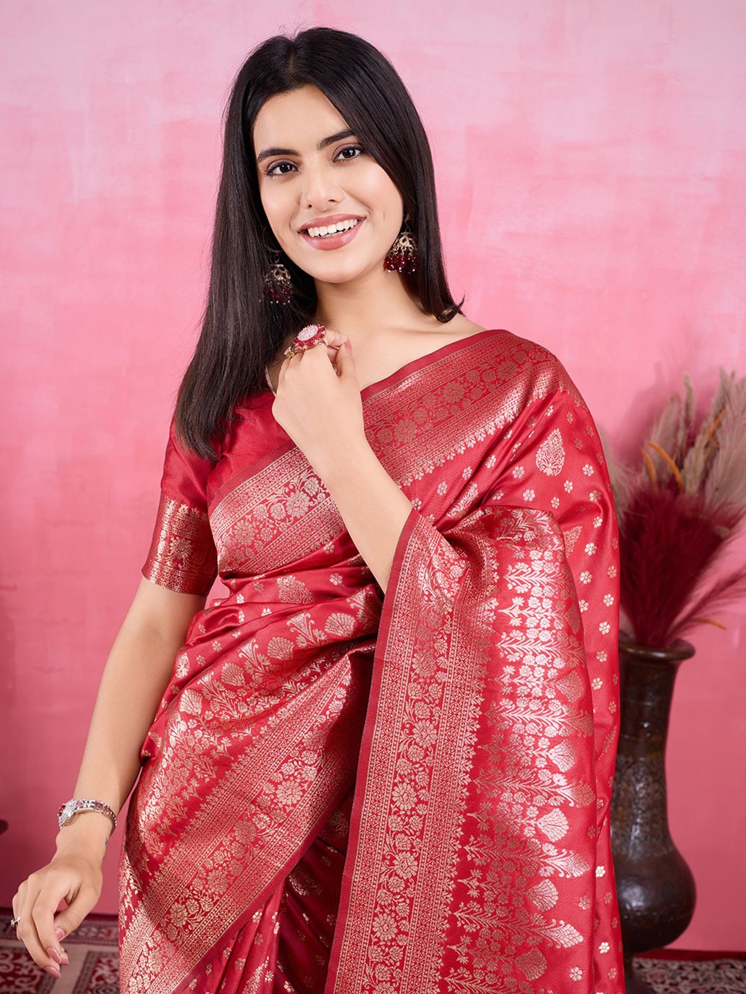 

NIWAA Woven Design Pure Silk Kanjeevaram Saree, Red