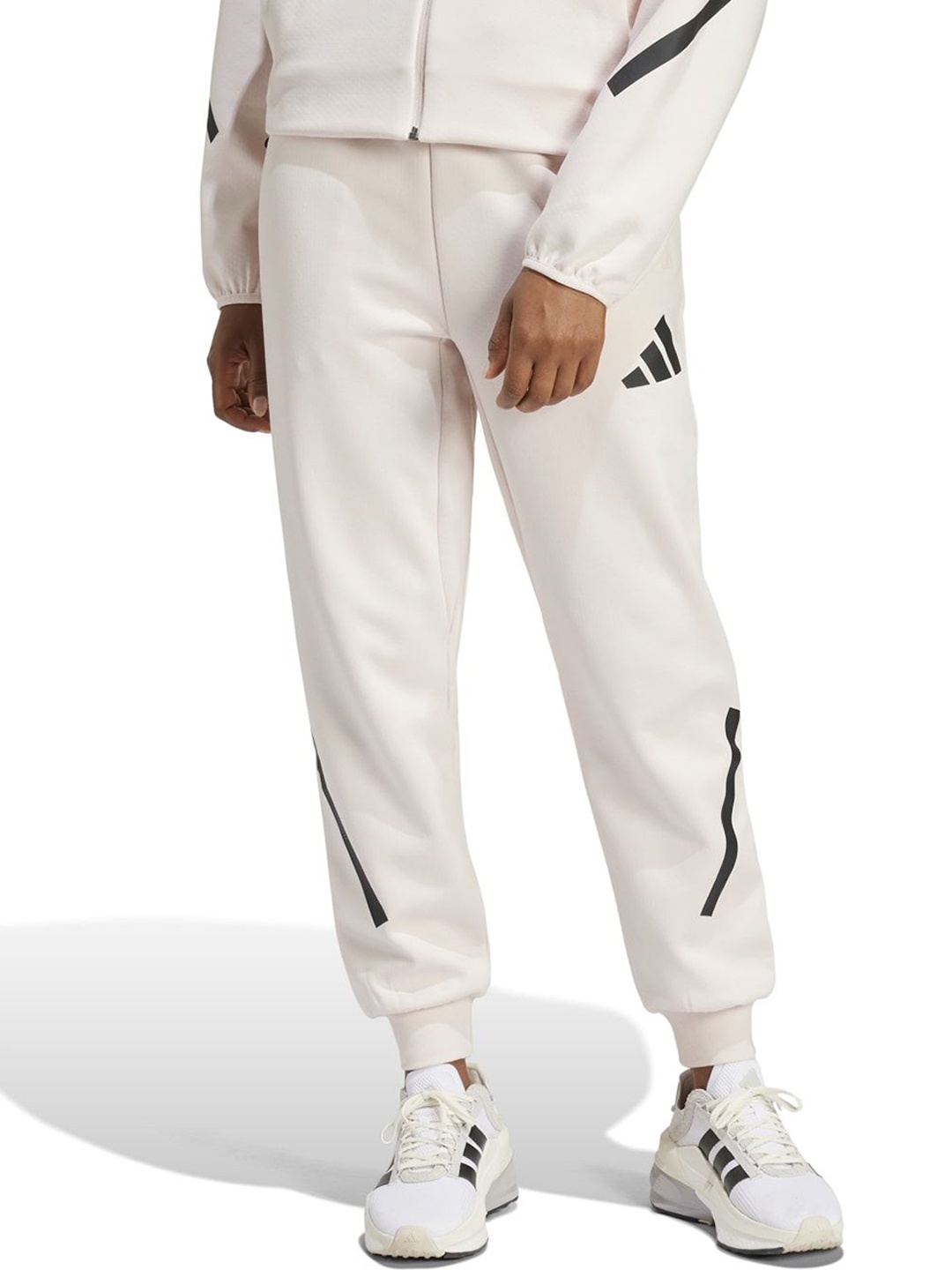 

ADIDAS Women Mid Rise Joggers, Off white