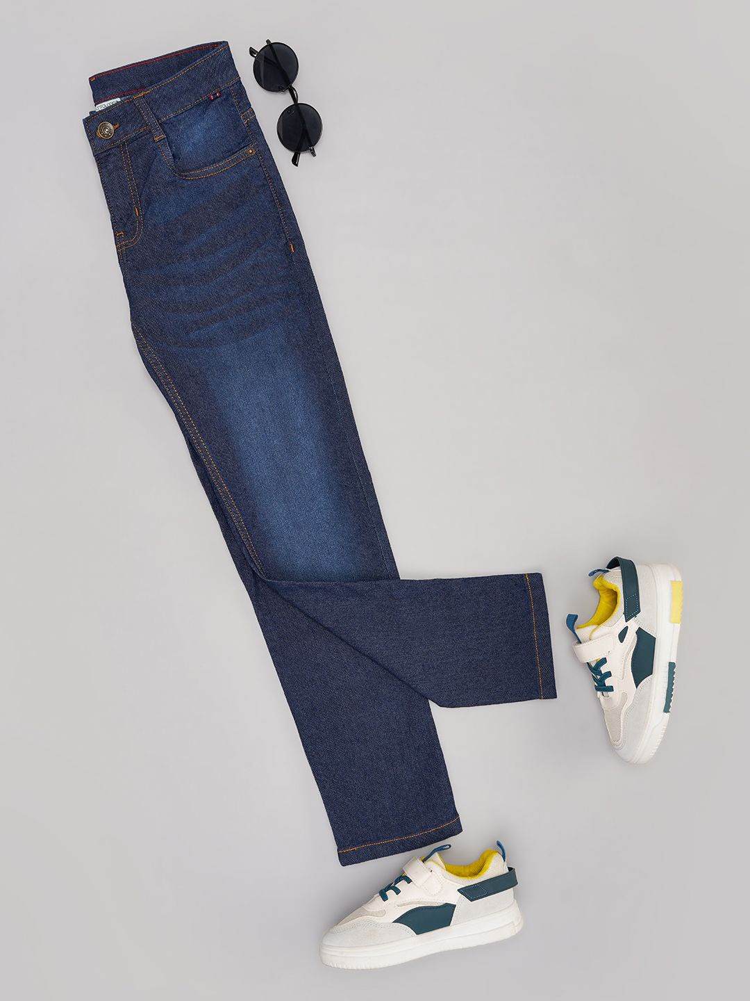 

Pantaloons Junior Boys Mid Rise Slim Fit Low Distress Light Fade Jeans, Blue