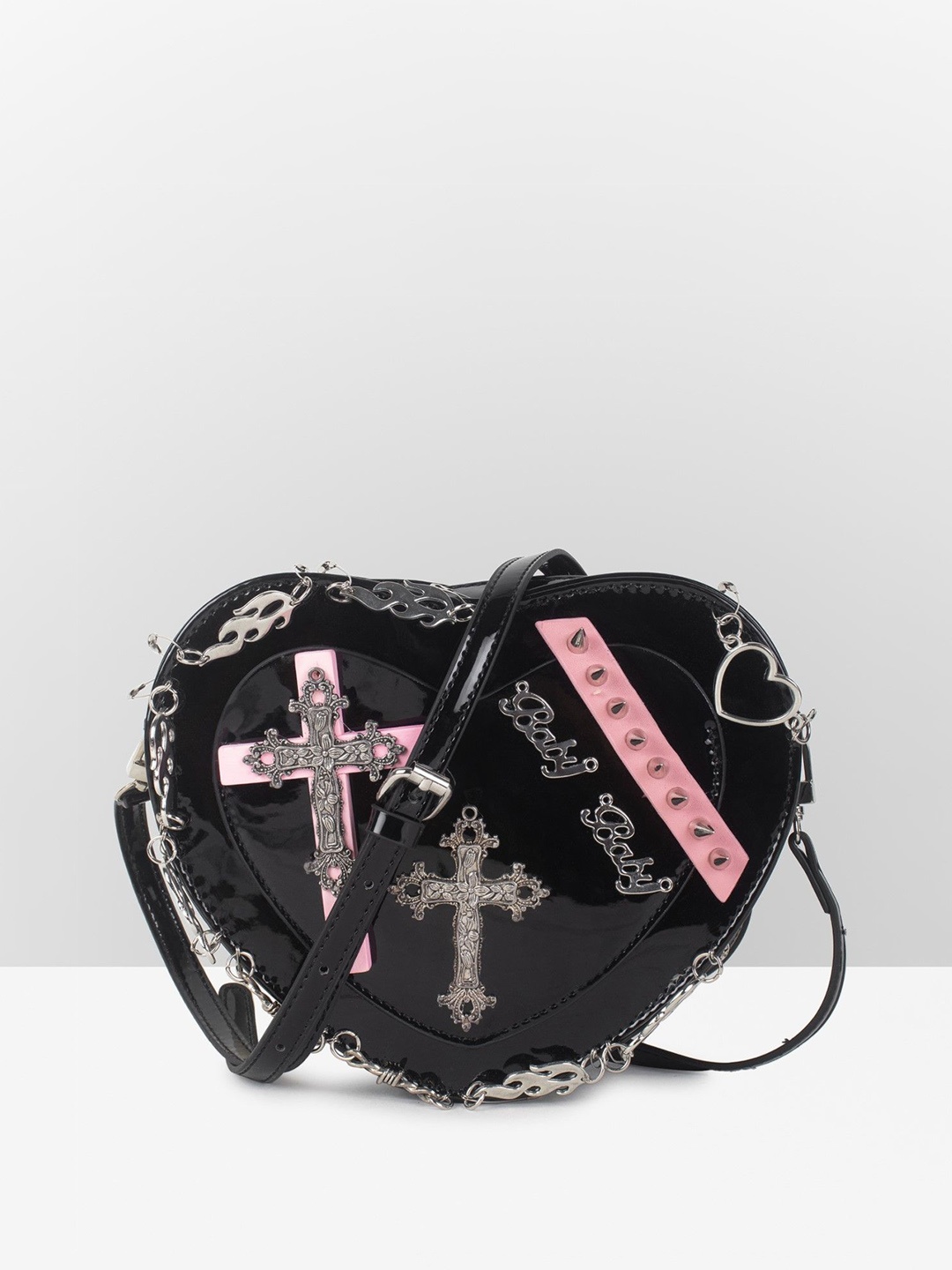 

Filauri Women Solid Half Moon Leather Sling Bag, Black