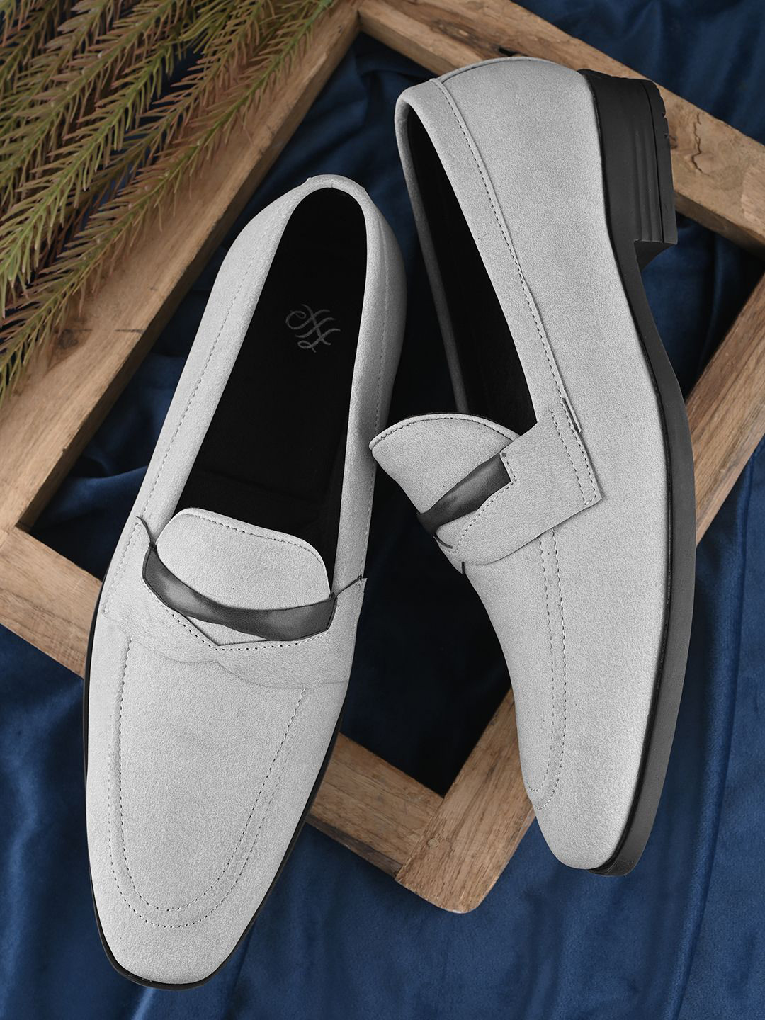 

House of Pataudi Men Slip-On Formal Loafers, Grey