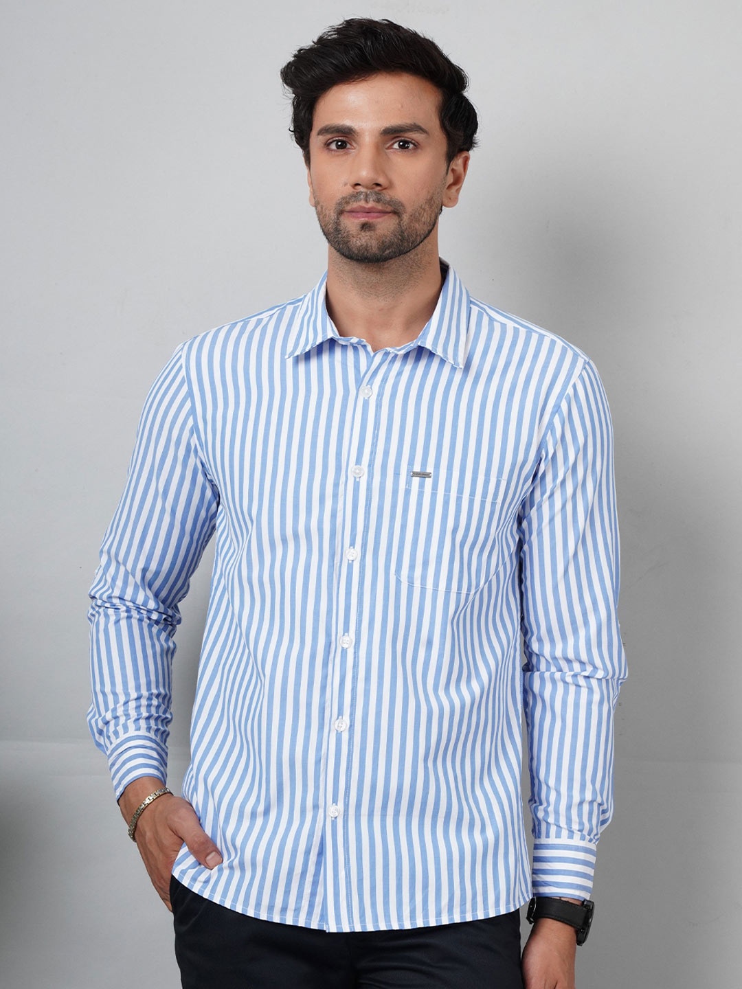 

NUEVOSDAMAS Men Smart Spread Collar Vertical Striped Cotton Relaxed Fit Casual Shirt, Blue