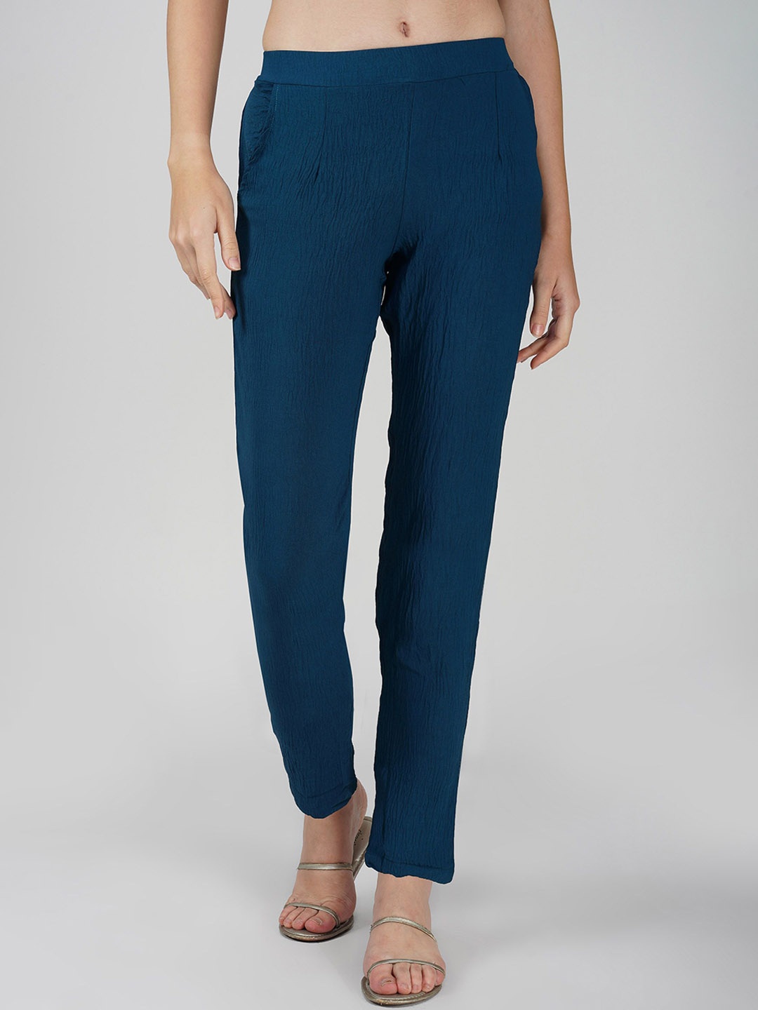 

Bindigasm Women Relaxed Straight fit Slip-On Casual Solid Trousers, Navy blue