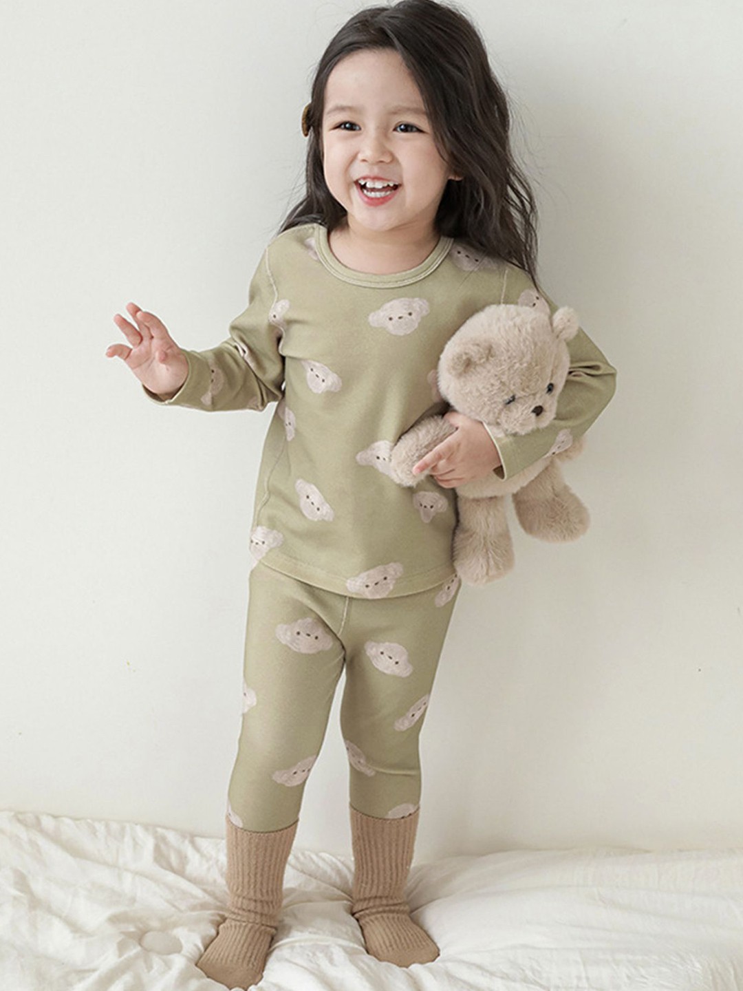 

LULU & SKY Girls Printed Round Neck Top & Leggings, Green