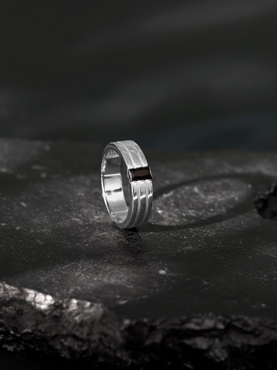 

GIVA 925 Sterling Silver Rhodium-Plated Finger Ring