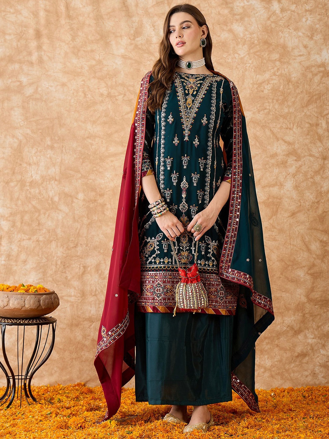 

Sangria Floral Embroidered Zari Silk Georgette Unstitched Dress Material, Teal