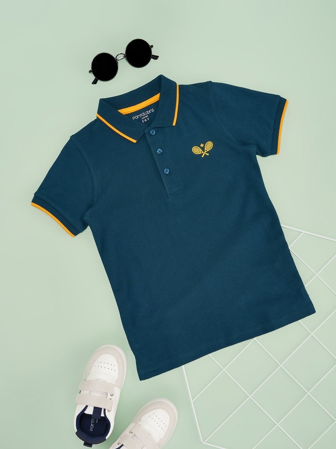 

Pantaloons Junior Boys Solid Polo Collar Cotton T-shirt, Teal