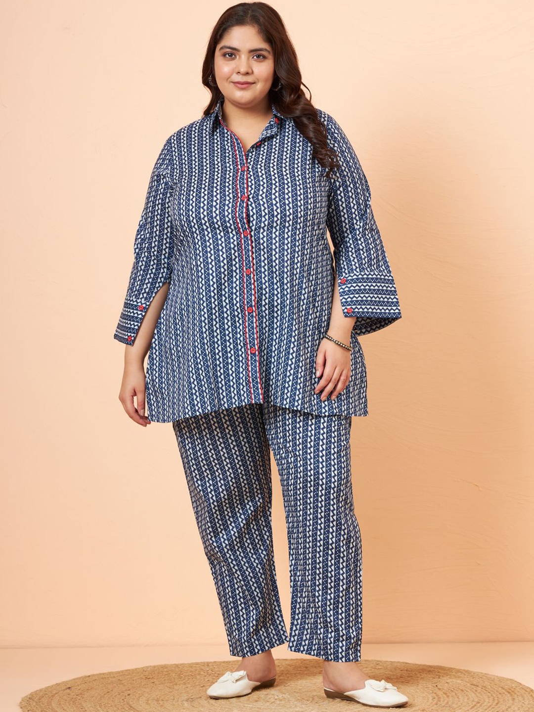 

Tissu Plus Size Geometric Printed Cuffed Sleeves Pure Cotton Shirt With Trousers, Blue