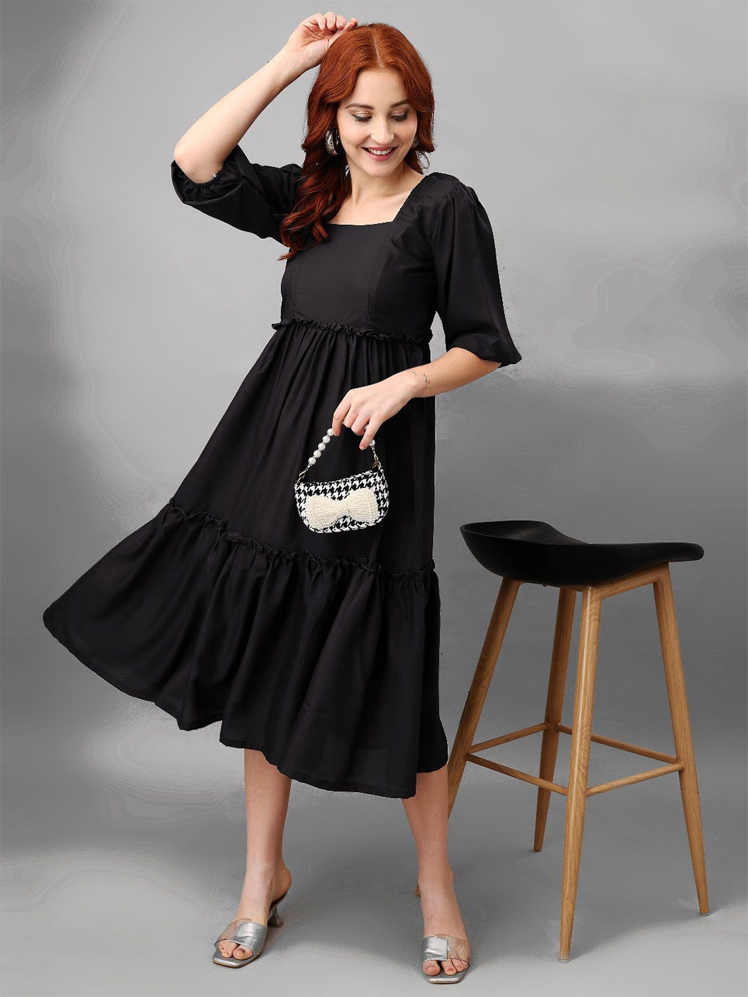 

Raiyani Enterprise Women Applique Crepe Fit & Flare Maxi Dress, Black