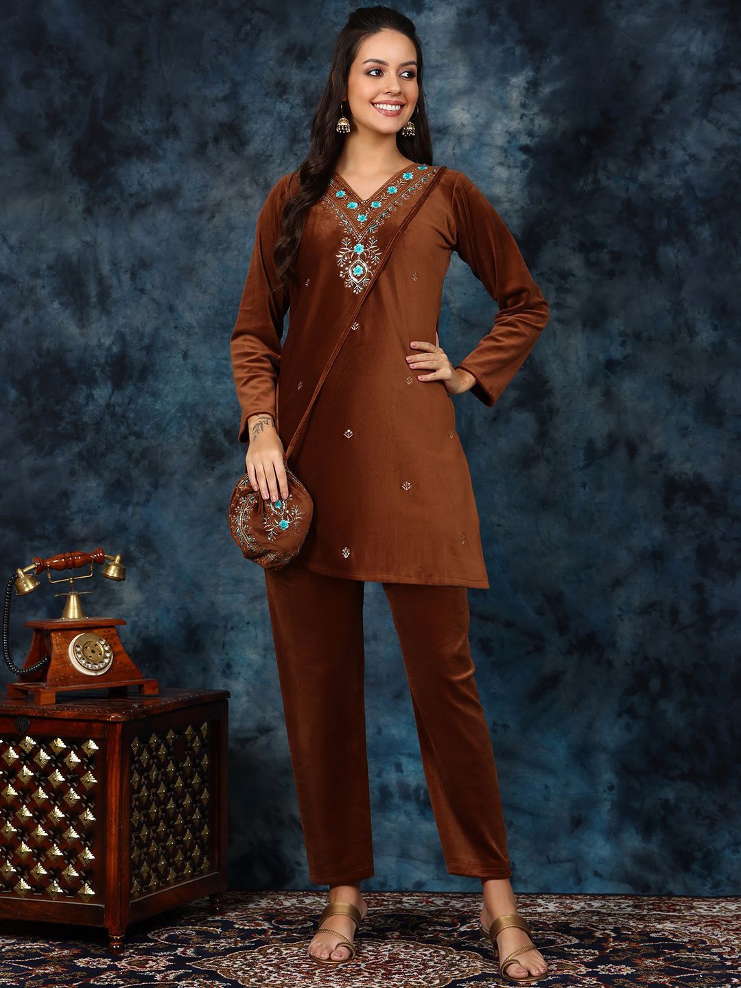 

KALINI Floral Embroidered Pure Wool Straight Kurta With Trousers, Brown
