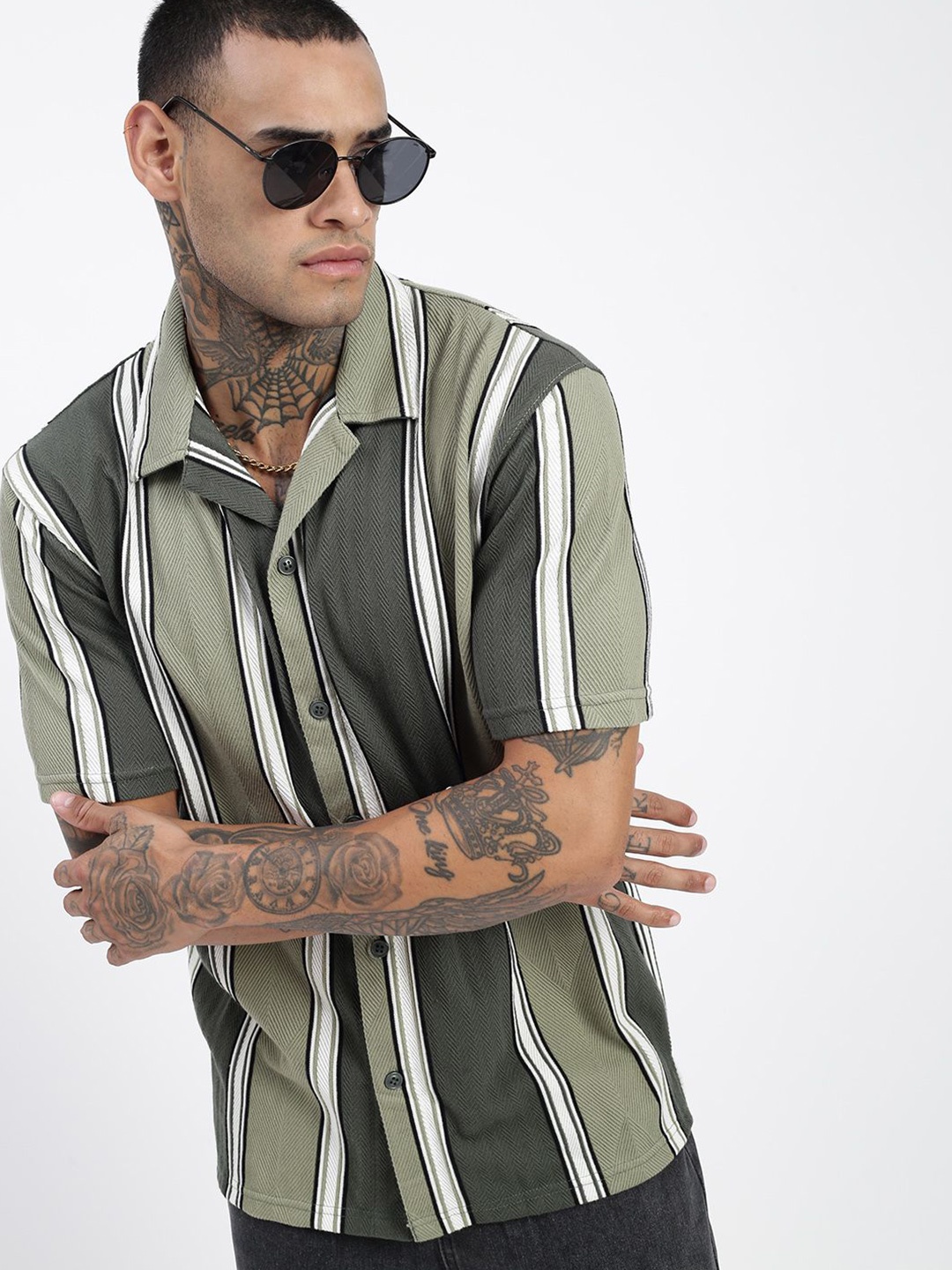 

SHOWOFF Men Comfort Cuban Collar Vertical Striped Cotton Casual Shirt, Grey