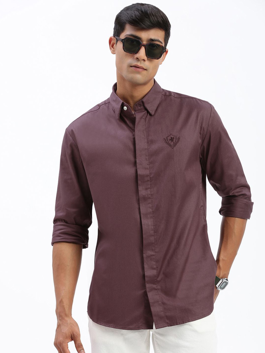 

SHOWOFF Men Standard Spread Collar Solid Cotton Casual Shirt, Brown