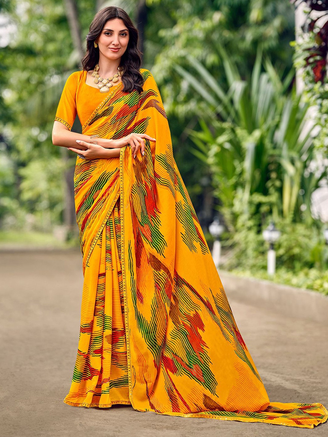 

SANSKAR Abstract Printed Saree With Size Blouse, Mustard