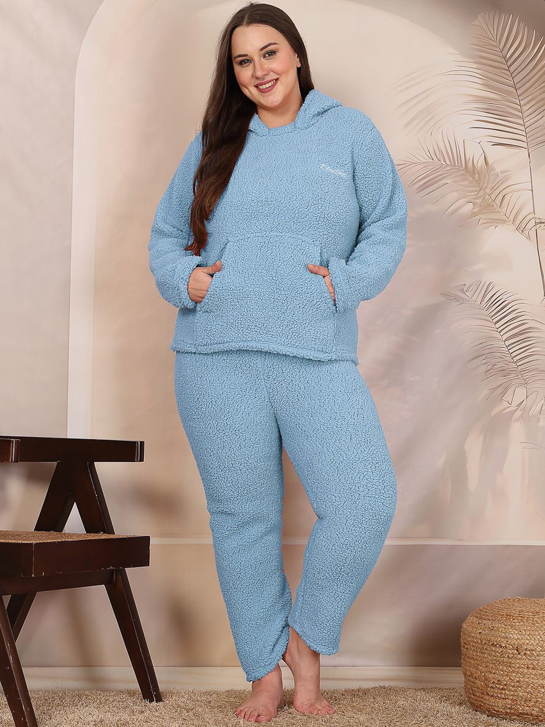 

KLOTTHE Women Solid Sherpa Heavy Winter Hooded Pluz Size Woolen Night Suit, Blue