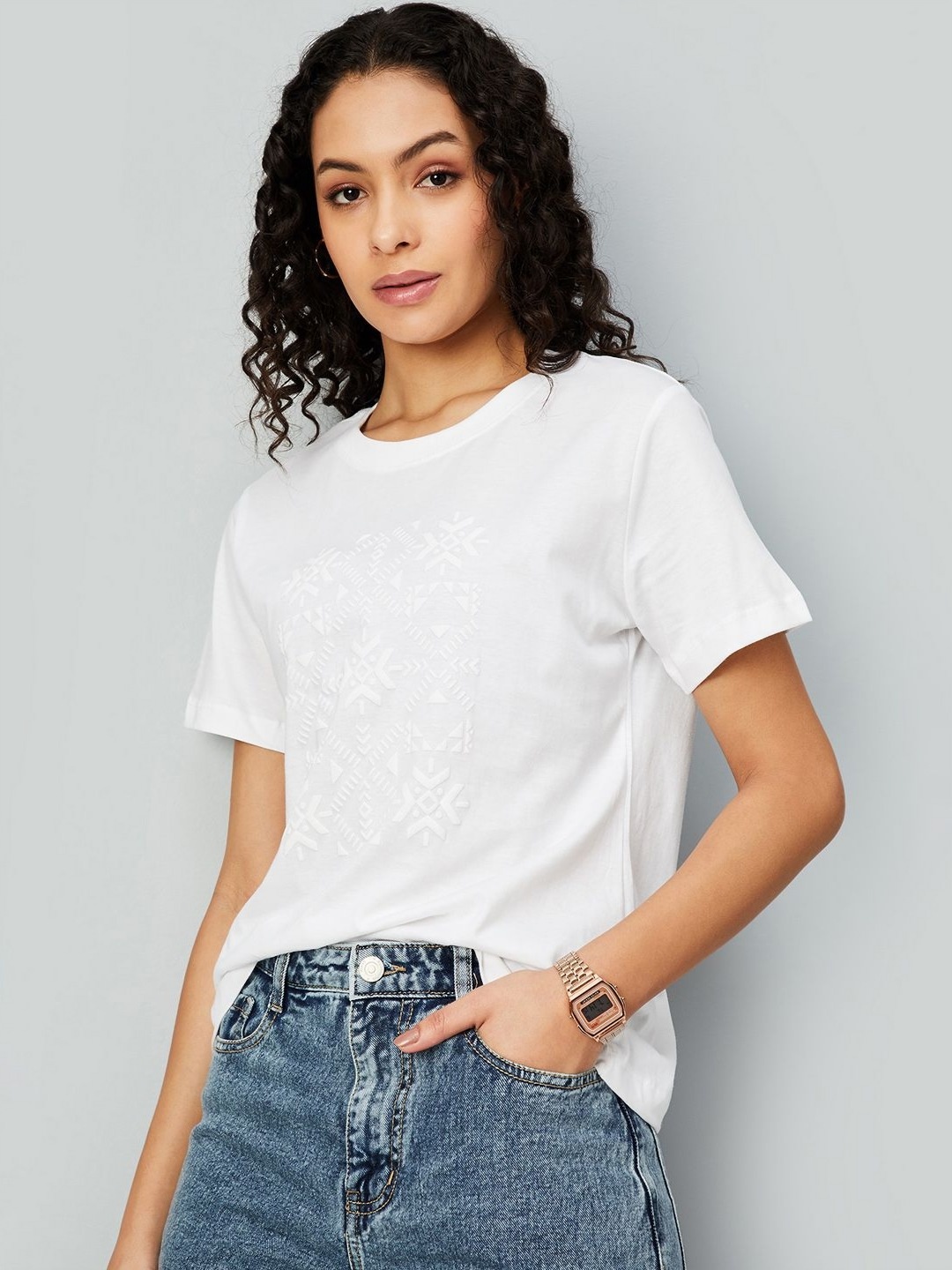 

max Women Geometric Printed Round Neck Cotton T-shirt, White