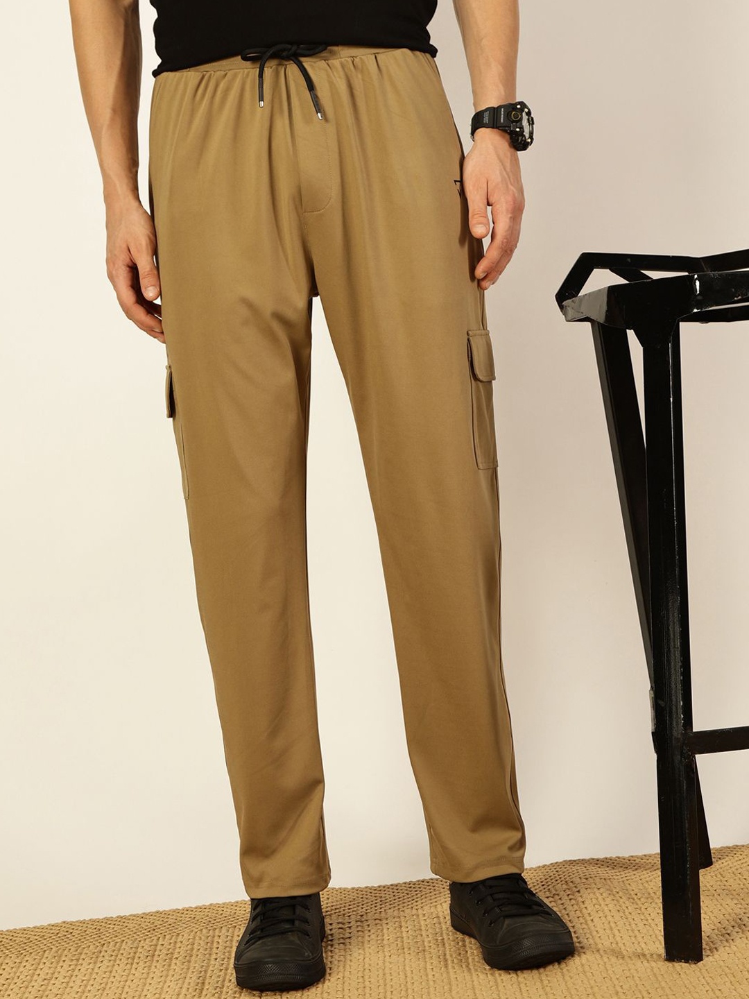 

Thomas Scott Men Mid-Rise Joggers, Beige