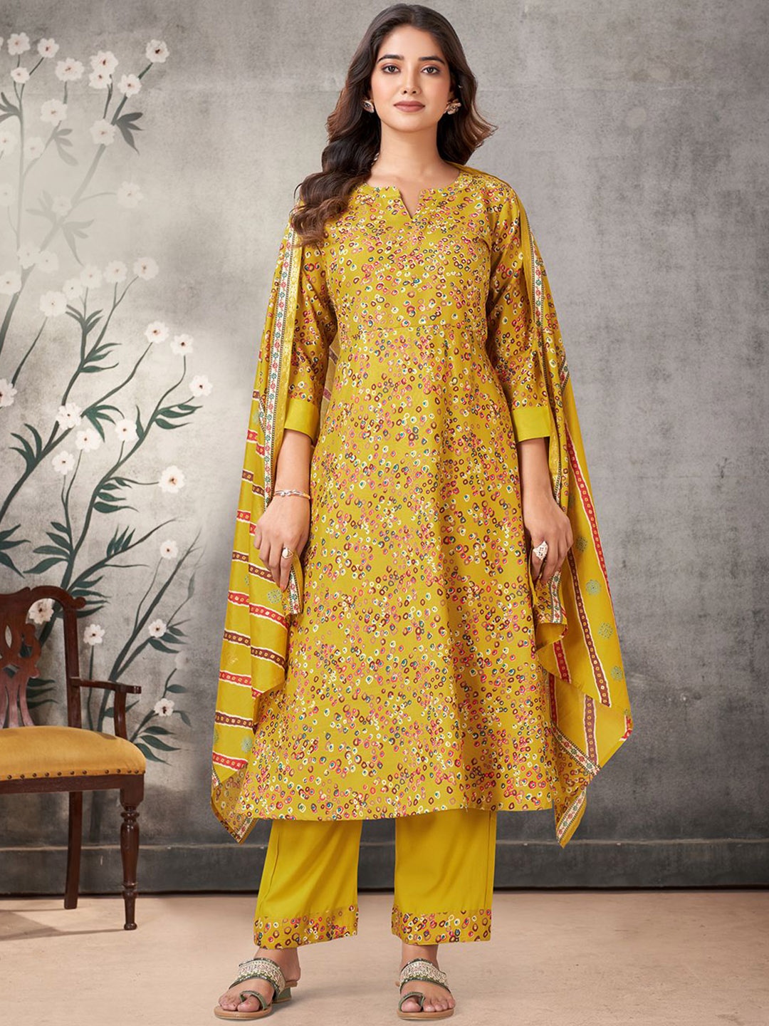 

KALINI Geometric Printed Kurta With Trouser & Dupatta, Yellow