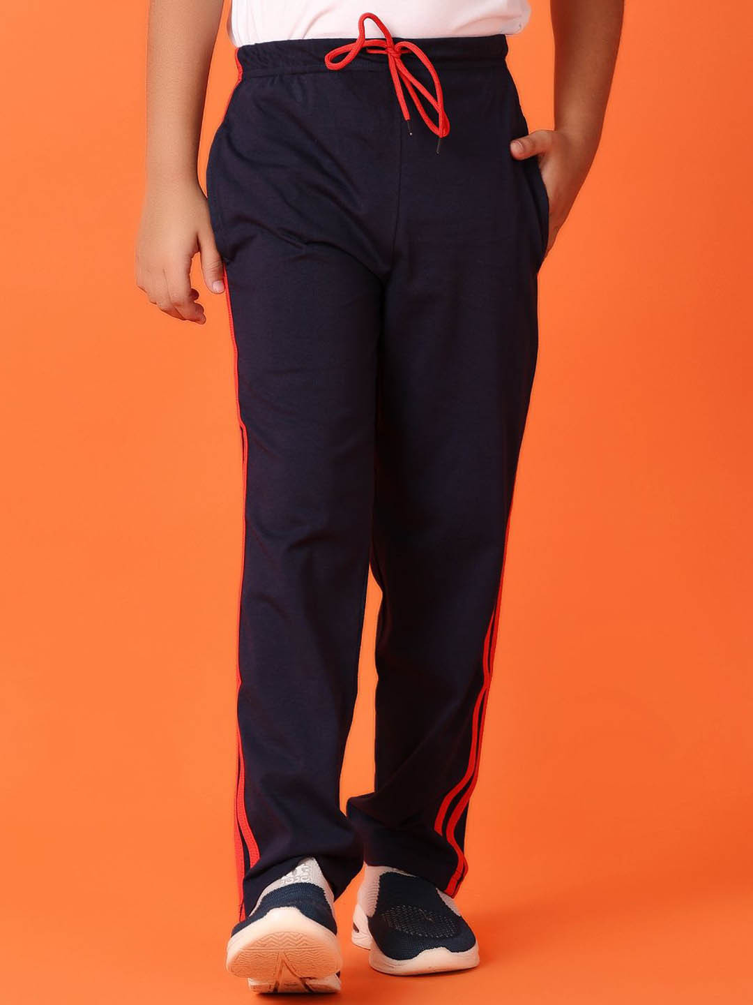 

V-Mart Boys Mid-Rise Cotton Sports Track Pant, Navy blue
