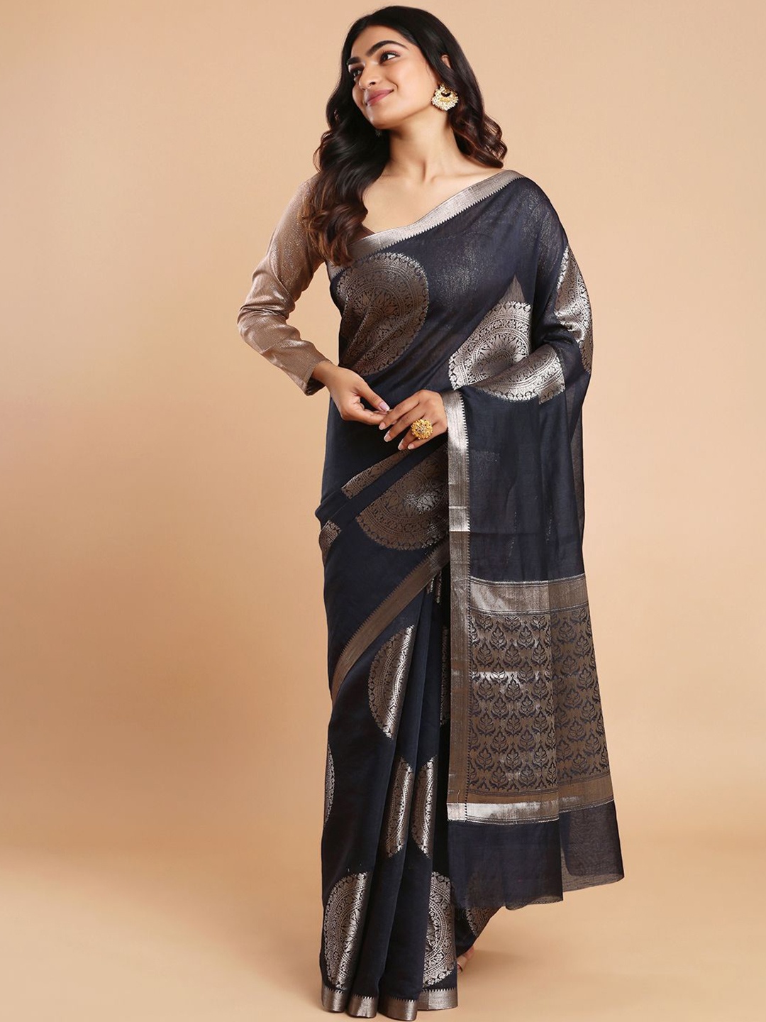 

Kalyan Silks Ethnic Motifs Zari Gadwal Saree, Black