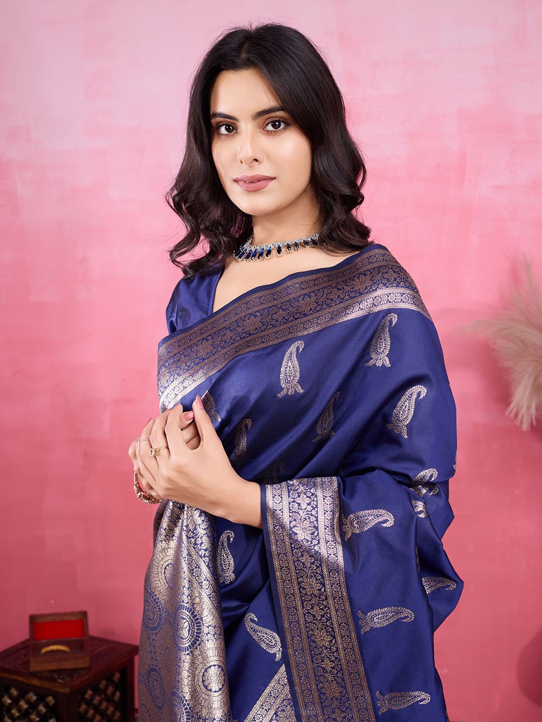 

NIWAA Ethnic Motifs Zari Pure Silk Kanjeevaram Saree, Navy blue