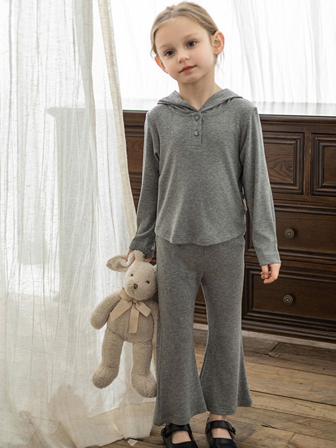 

LULU & SKY Girls Hooded Top & Flare Fit Bottoms, Grey